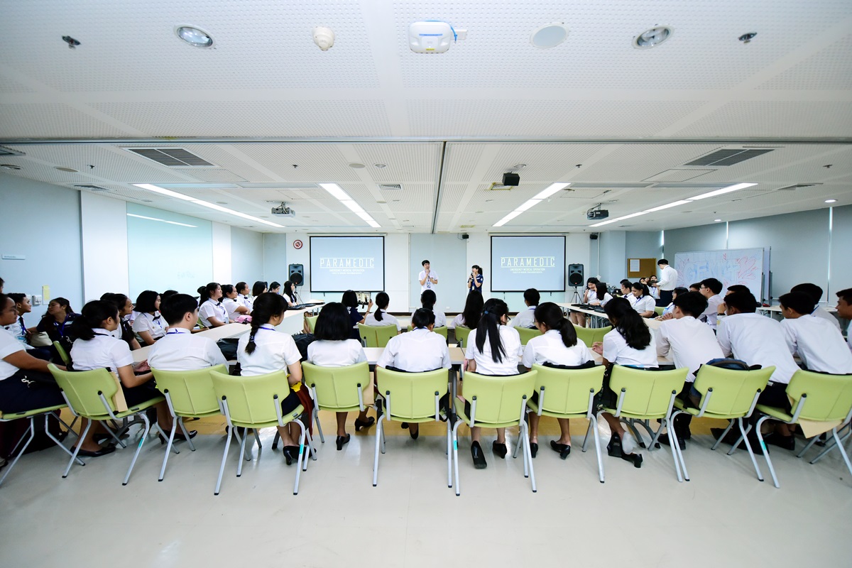 พิธีปฐมนิเทศนักศึกษาใหม่ ประจำปีการศึกษา 2561 หลักสูตรวิทยาศาสตรบัณฑิต สาขาวิชาปฏิบัติการฉุกเฉินการแพทย์