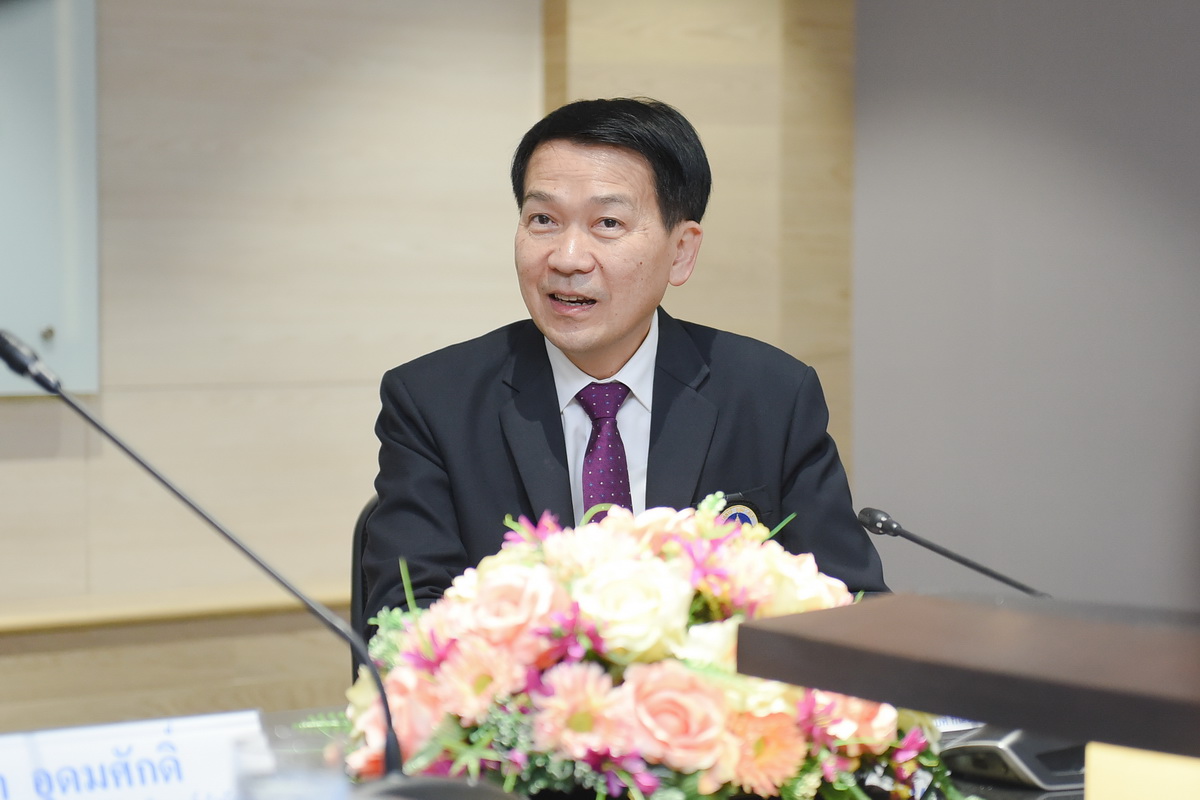 พิธีลงนามบันทึกข้อตกลงความร่วมมือ (MOU) ระหว่าง คณะแพทยศาสตร์โรงพยาบาลรามาธิบดี มหาวิทยาลัยมหิดล กับ บริษัท เอสซีจี เคมิคอลส์ จำกัด พิธีลงนามบันทึกข้อตกลงความร่วมมือ (MOU) ระหว่าง คณะแพทยศาสตร์โรงพยาบาลรามาธิบดี มหาวิทยาลัยมหิดล กับ บริษัท เอสซีจี เคมิคอลส์ จำกัด