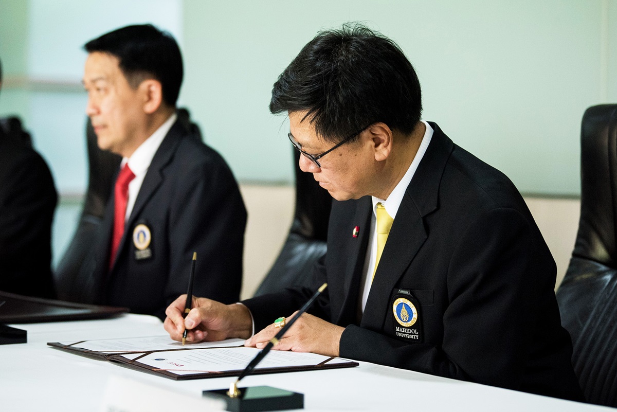 พิธีลงนามบันทึกข้อตกลงความร่วมมือ ระหว่าง คณะแพทยศาสตร์โรงพยาบาลรามาธิบดี มหาวิทยาลัยมหิดล และ บริษัท เอสซีจี แพคเกจจิ้ง จำกัด (มหาชน) พิธีลงนามบันทึกข้อตกลงความร่วมมือ ระหว่าง คณะแพทยศาสตร์โรงพยาบาลรามาธิบดี มหาวิทยาลัยมหิดล และ บริษัท เอสซีจี แพคเกจจิ้ง จำกัด (มหาชน)