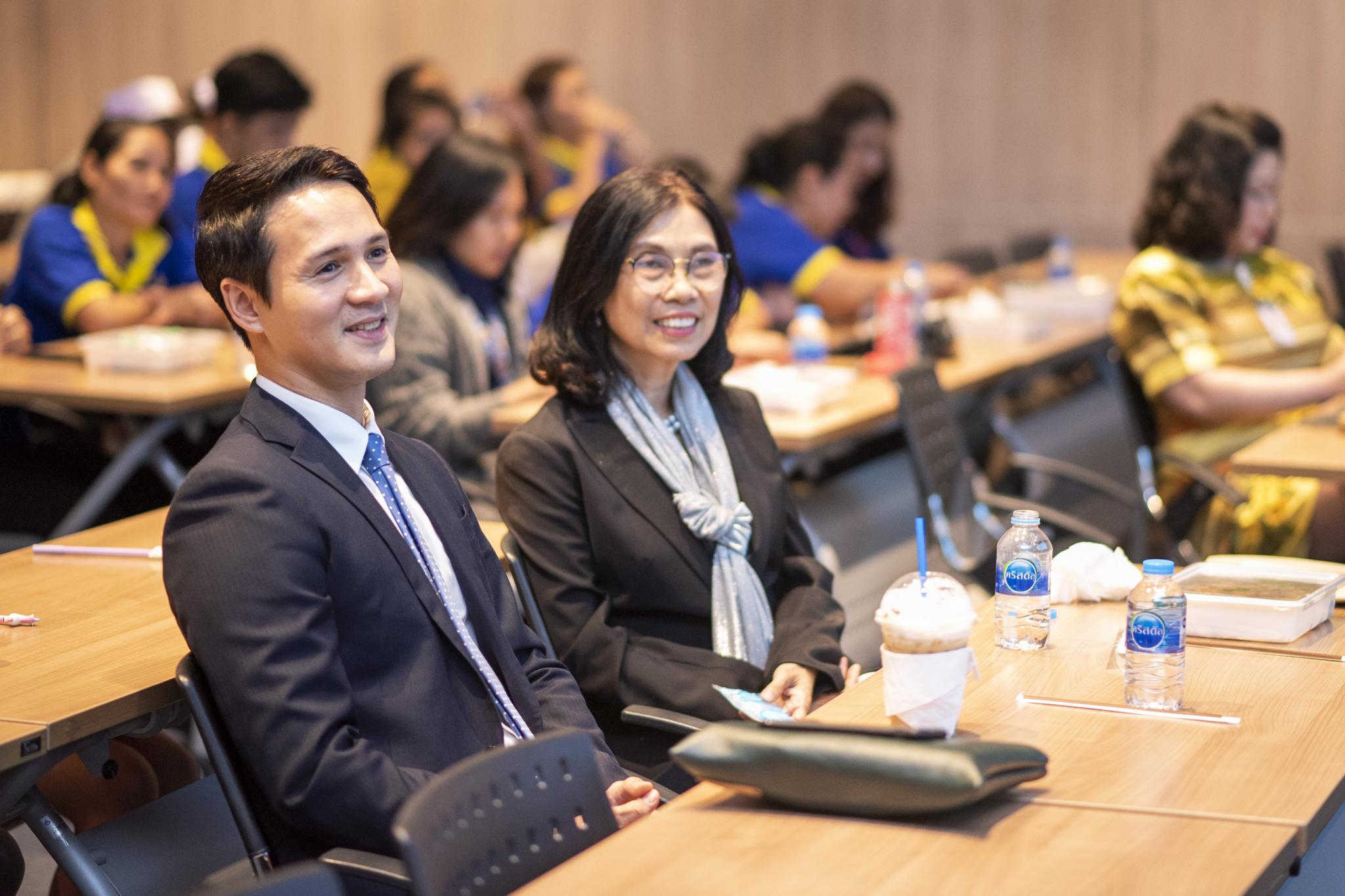 การปรับตัวสู่การสื่อสารในยุคดิจิทัล 