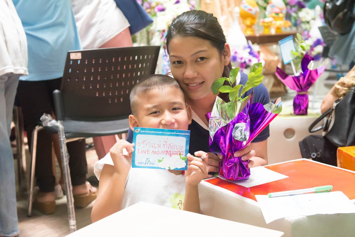 ถวายพระพรสมเด็จพระนางเจ้าฯ พระบรมราชินีนาถ เนื่องในวันเฉลิมพระชนมพรรษา ถวายพระพรสมเด็จพระนางเจ้าฯ พระบรมราชินีนาถ เนื่องในวันเฉลิมพระชนมพรรษา