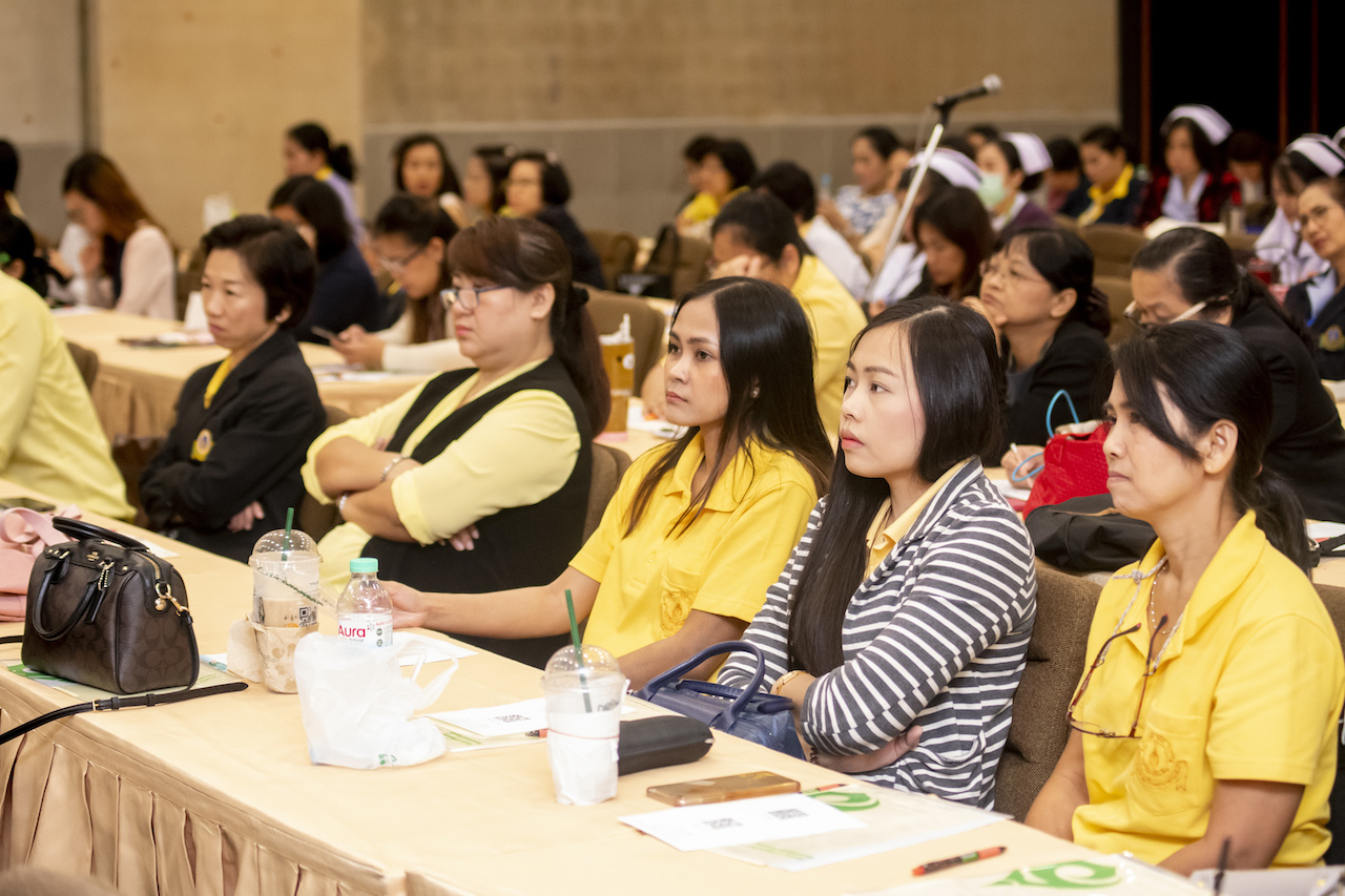 โครงการให้ความรู้ เรื่อง ถอดบทเรียนความสำเร็จ การดูแลผู้ป่วยปลูกถ่ายหัวใจ