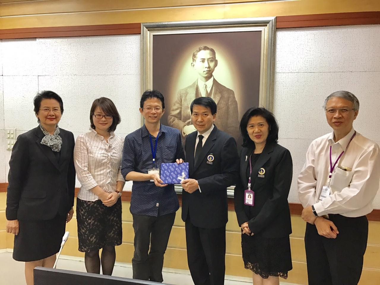 คณะผู้ดูงานจาก Kansai Medical University เยี่ยมคารวะคณบดี