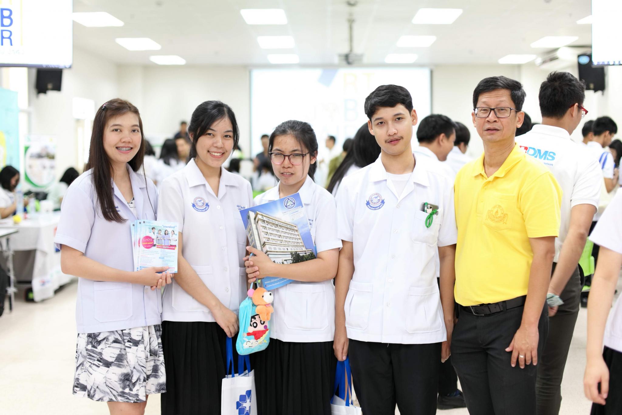 ประชาสัมพันธ์การสรรหาบุคลากร ในงาน RT JOB FAIR รับสมัครนักรังสีการแพทย์