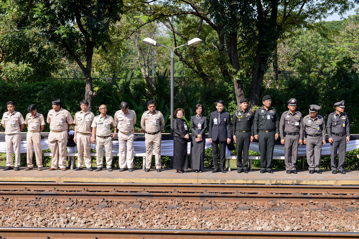 คณะผู้บริหารฯ ให้การต้อนรับนายกรัฐมนตรีในโอกาสทำพิธีเปิดนิทรรศการพระบาทสมเด็จพระปรมินทรมหาภูมิพลอดุลยเดช รัชกาลที่9