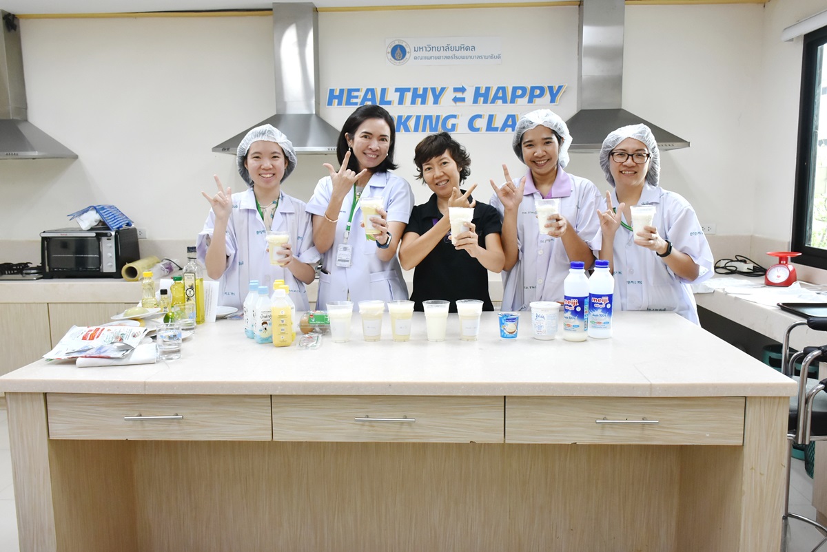Healthy Happy Cooking Class เมนู น้ำเต้าหู้เพิ่มพลังและโฮมเมดโยเกิร์ต