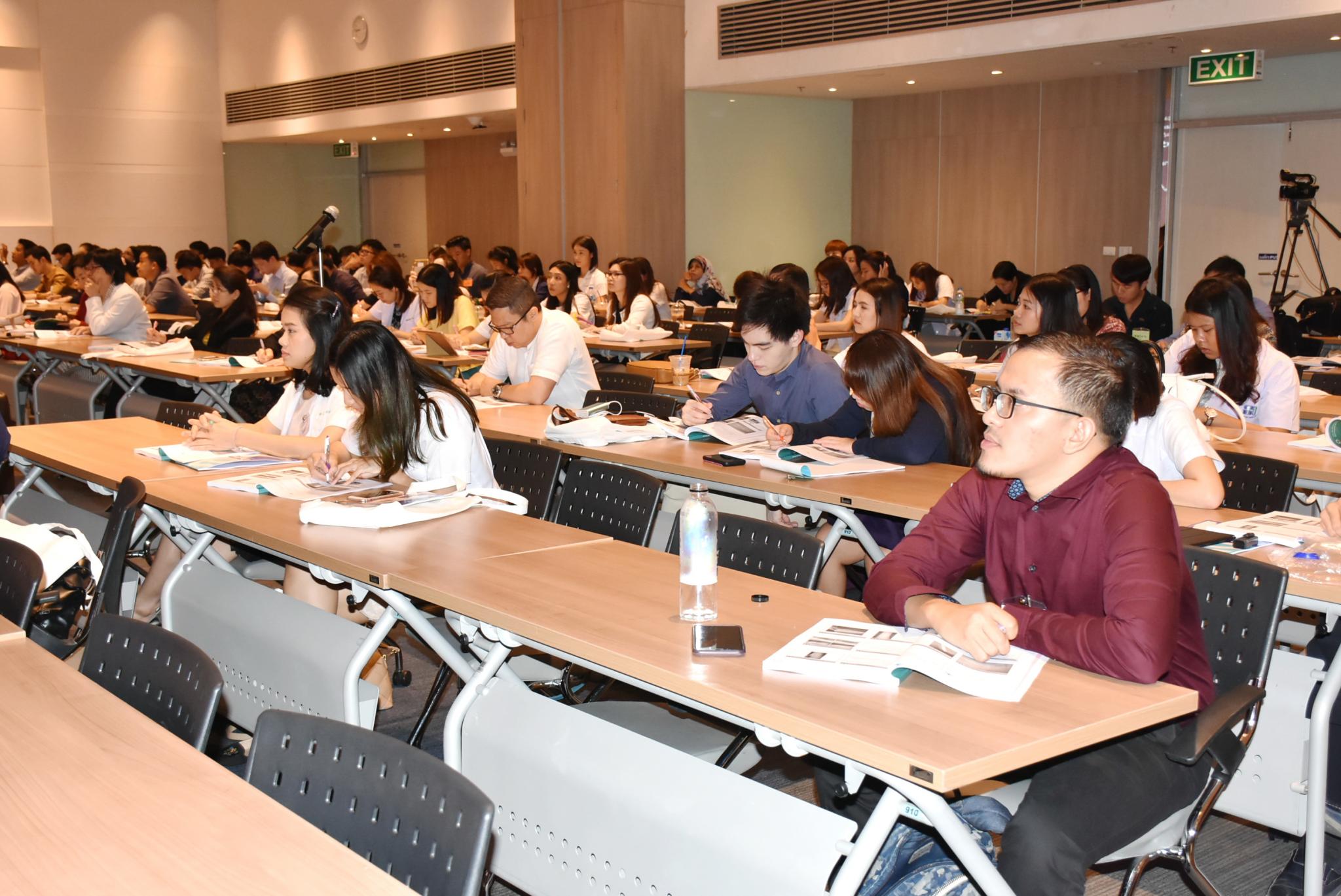 ประชุมวิชาการ เรื่อง “10 บวก โรคผิวหนังต้องรู้สำหรับแพทย์ทั่วไป” ครั้งที่ 7