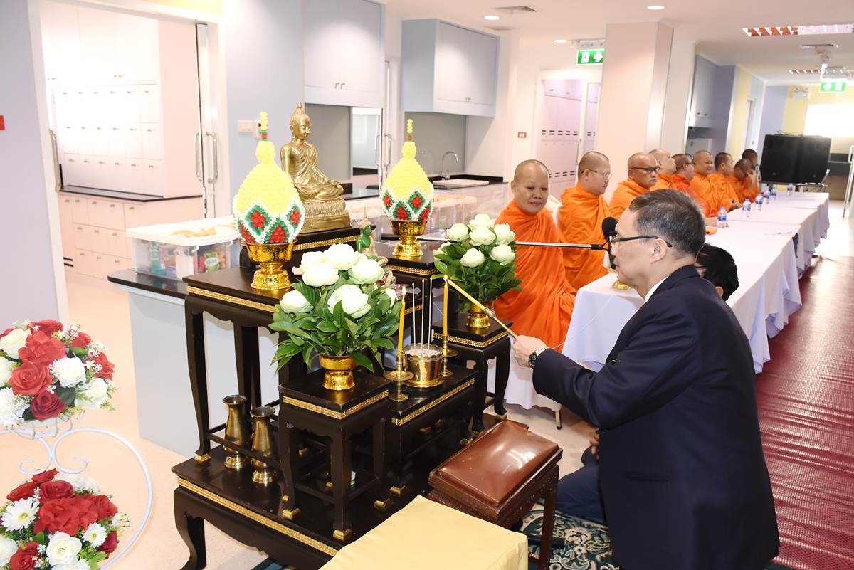 ทำบุญเลี้ยงพระหอผู้ป่วยเด็ก 5