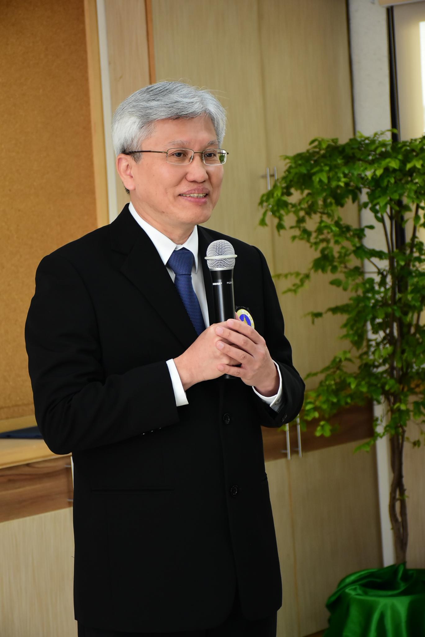 พิธีมอบใบประกาศนียบัตรแก่นักศึกษาหลักสูตรโภชนบำบัดและการบริหาร รุ่นที่ 29