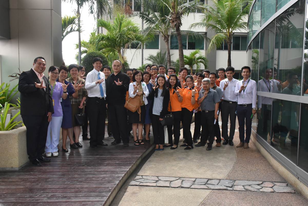 ฝ่ายสารสนเทศ ต้อนรับสำนักงานสาธารณสุขจังหวัดจันทบุรี ดูงานระบบเทคโนโลยีสารสนเทศและแอปพลิเคชั่นบนสมาร์ทโฟน