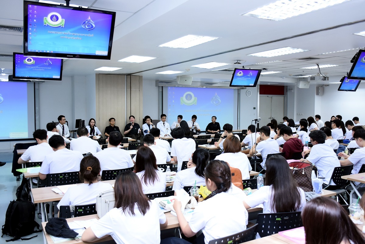 ปฐมนิเทศนักศึกษาแพทย์ชั้นปีที่ 6 ปีการศึกษา 2560