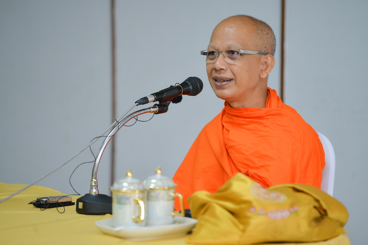 ธรรมบรรยาย เรื่อง กายหรือใจอะไรสำคัญกว่า