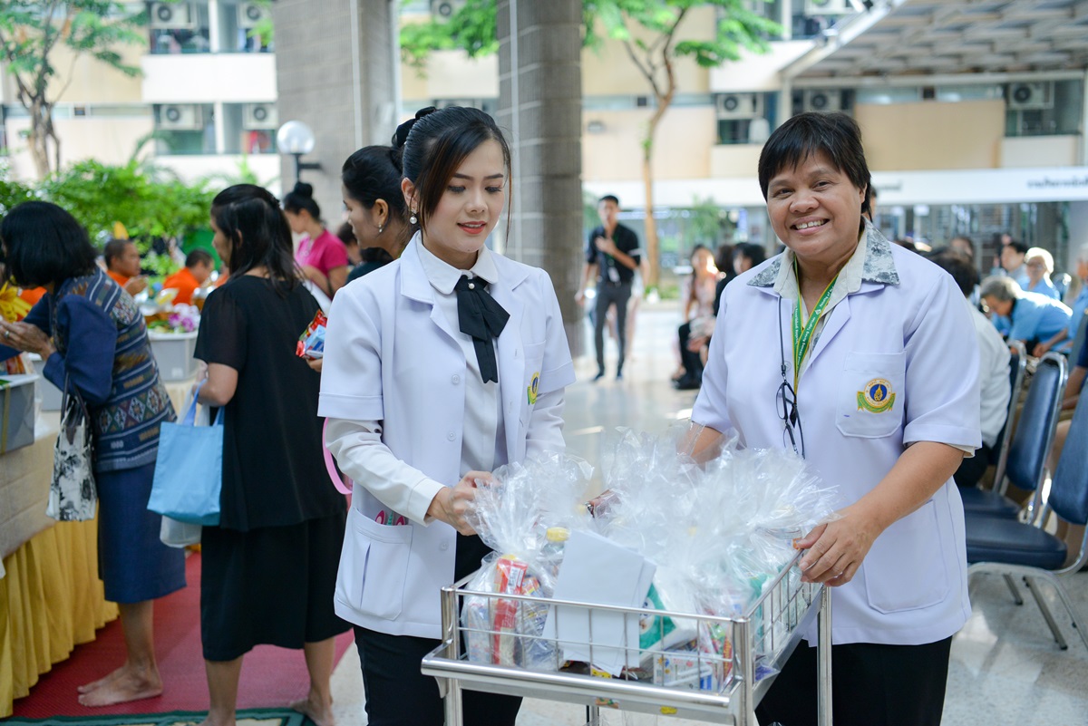 ทำบุญเดือนเกิดบุคลากร ประจำเดือนมิถุนายน