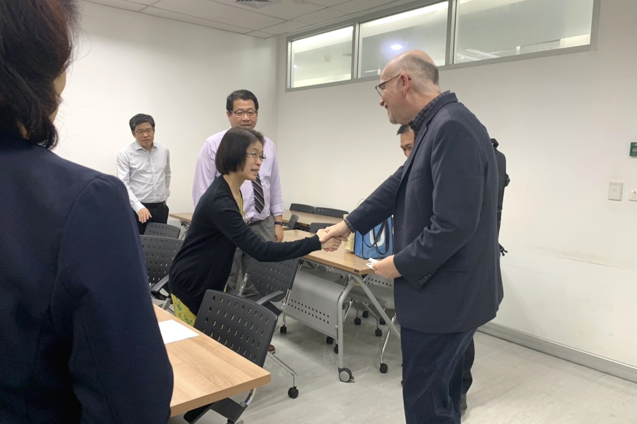 ต้อนรับแขกต่างชาติจาก UCLA