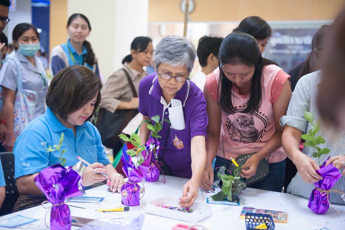 ถวายพระพรสมเด็จพระนางเจ้าฯ พระบรมราชินีนาถ เนื่องในวันเฉลิมพระชนมพรรษา