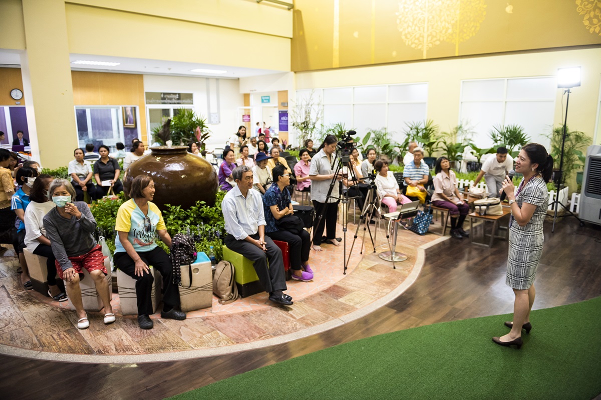 กิจกรรม ก้าวสู่ปีที่ 8 ศูนย์การแพทย์สมเด็จพระเทพรัตน์ บริการจากใจด้วยครอบครัวที่อบอุ่น กิจกรรม ก้าวสู่ปีที่ 8 ศูนย์การแพทย์สมเด็จพระเทพรัตน์ บริการจากใจด้วยครอบครัวที่อบอุ่น