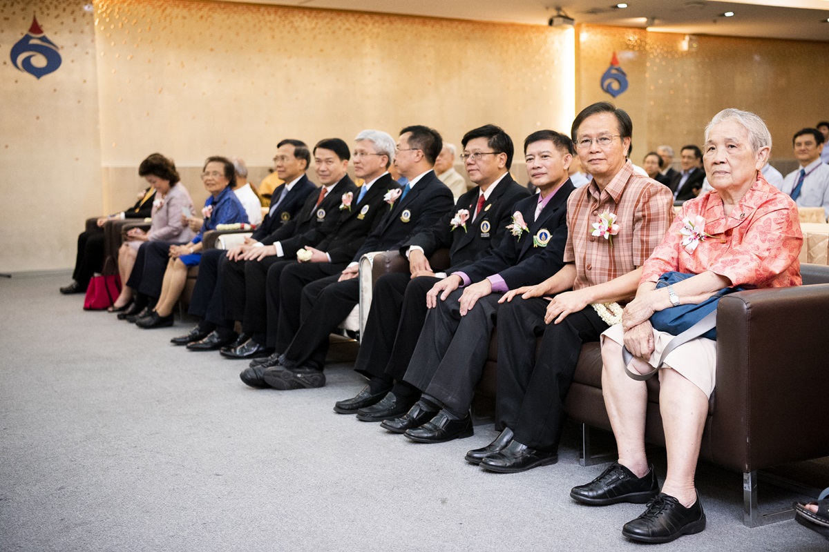 งานเชิดชูเกียรติและแสดงความยินดีคณาจารย์ผู้ได้รับรางวัลระดับมหาวิทยาลัย ระดับชาติและระดับนานาชาติ