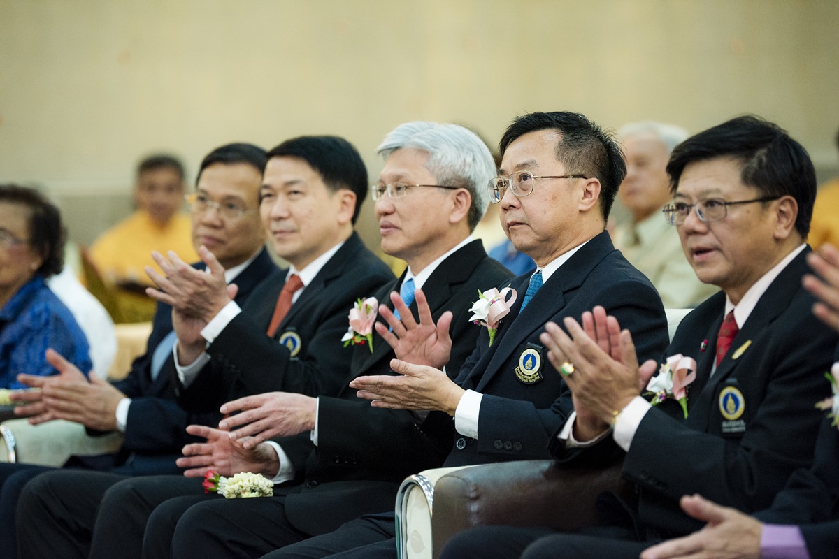 งานเชิดชูเกียรติและแสดงความยินดีคณาจารย์ผู้ได้รับรางวัลระดับมหาวิทยาลัย ระดับชาติและระดับนานาชาติ