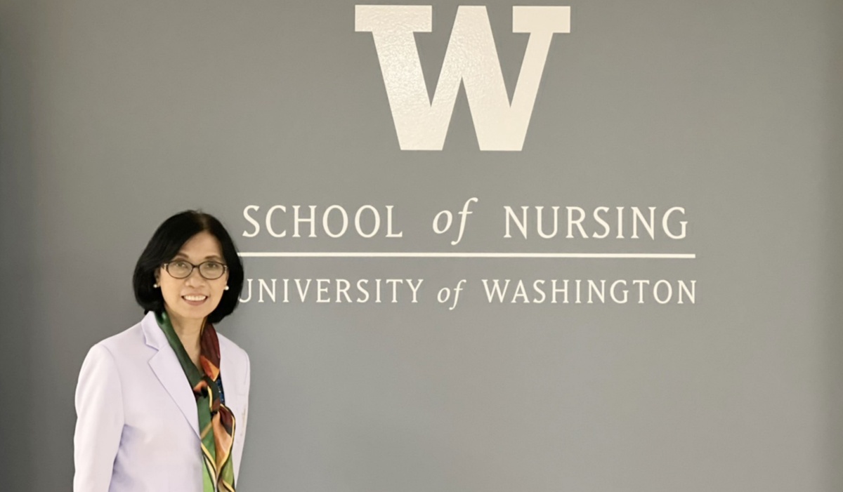 รองศาสตราจารย์ ดร.พูลสุข เจนพานิชย์ วิสุทธิพันธ์ ผู้อำนวยการโรงเรียนพยาบาลรามาธิบดี พร้อมด้วยคณาจารย์ เดินทางเยือน School of Nursing, University of Washington ประเทศสหรัฐอเมริกา