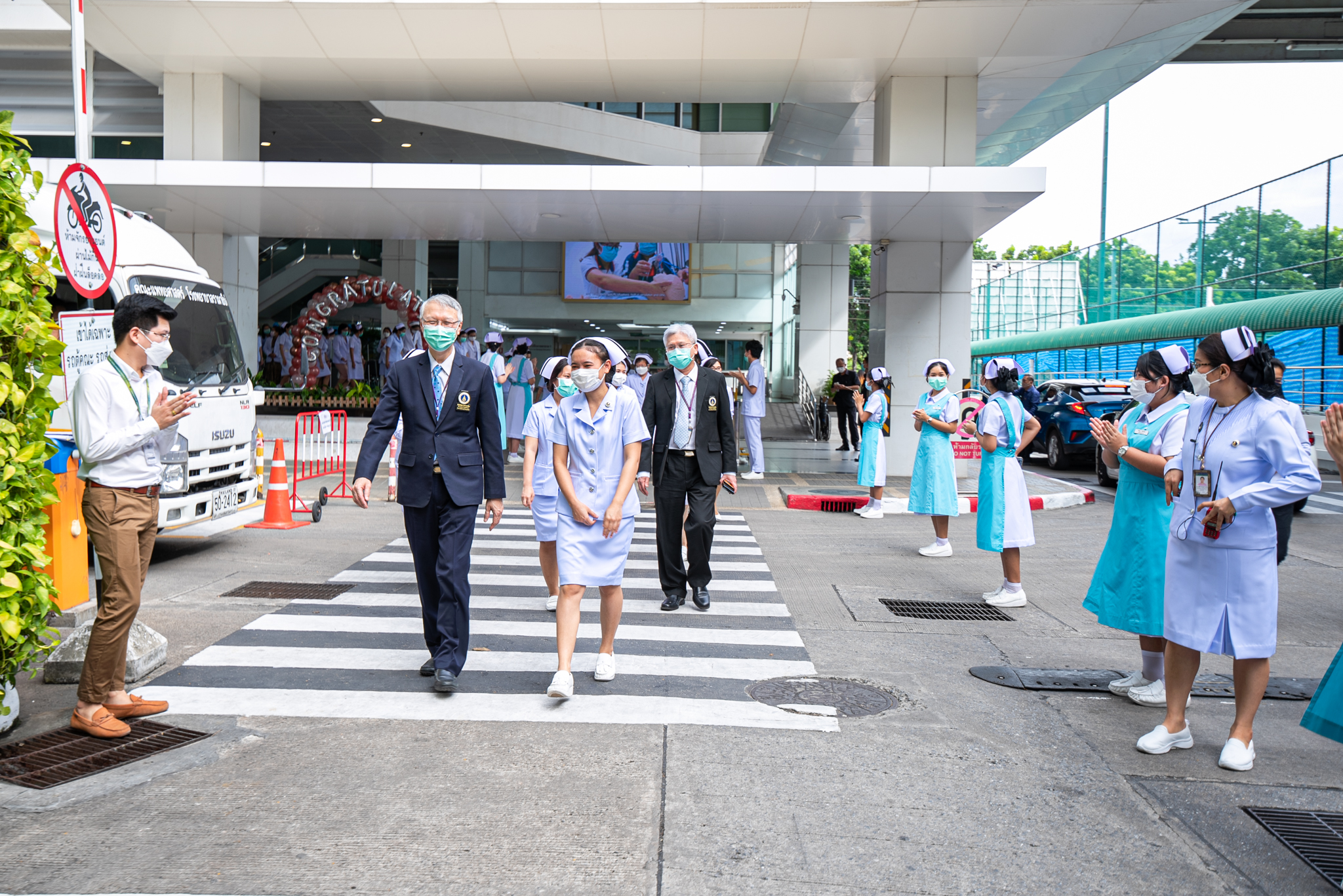 งาน “ส่งมอบพยาบาลใหม่” และงาน “พิธีบายศรีสู่ขวัญ สู่รั้วรามาธิบดี” ประจำปี 2565