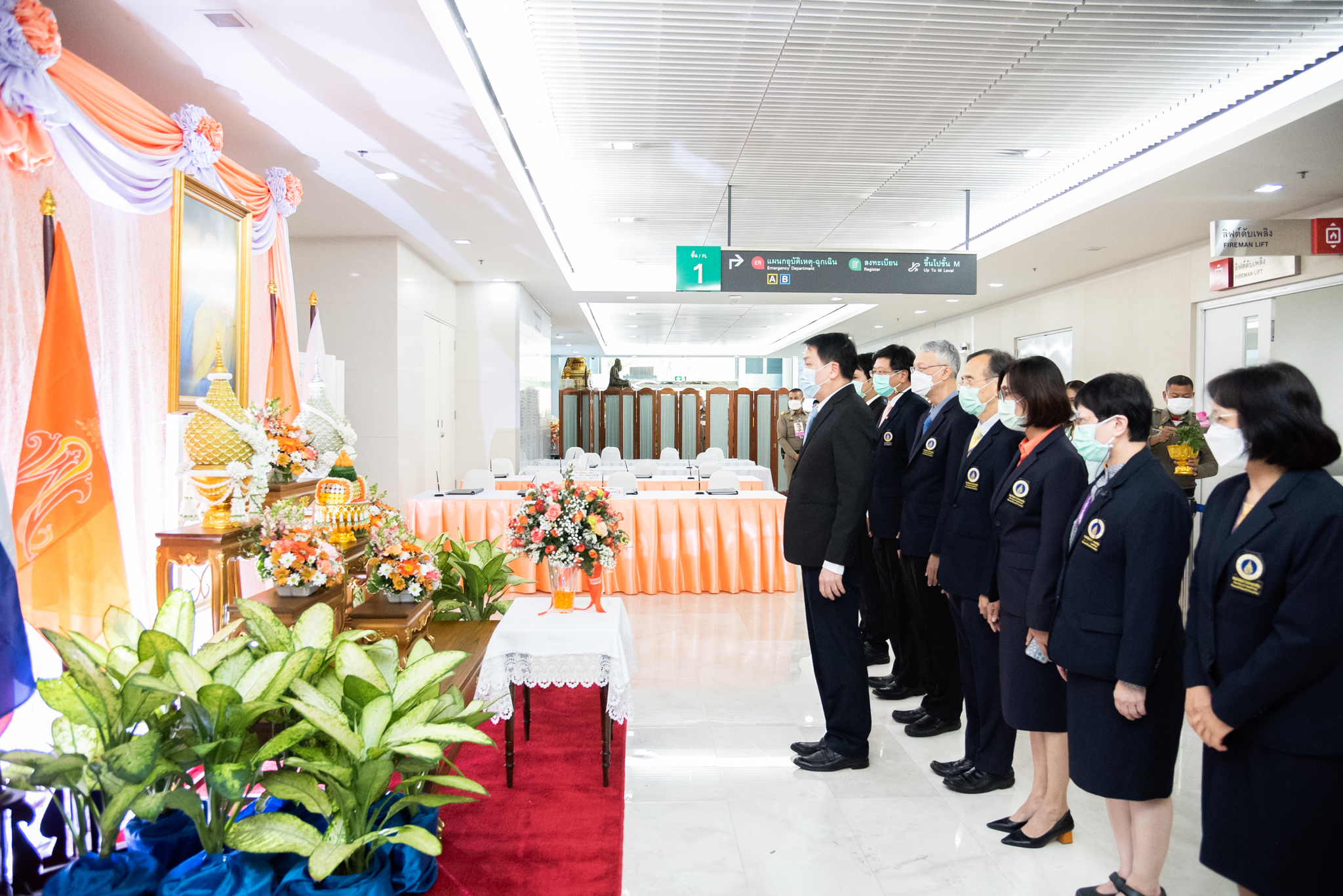 คณะแพทยศาสตร์โรงพยาบาลรามาธิบดี มหาวิทยาลัยมหิดล ถวายพระพร สมเด็จพระเจ้าลูกเธอ เจ้าฟ้าพัชรกิติยาภา นเรนทิราเทพยวดี กรมหลวงราชสาริณีสิริพัชร มหาวัชรราชธิดา ให้ทรงหายจากพระอาการประชวร  