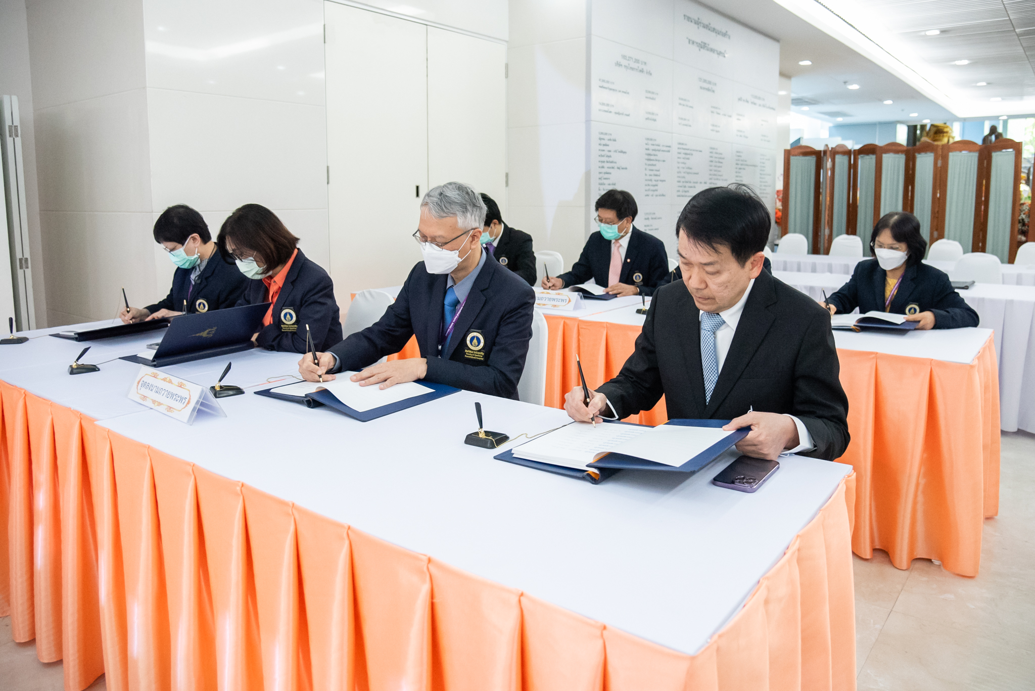 คณะแพทยศาสตร์โรงพยาบาลรามาธิบดี มหาวิทยาลัยมหิดล ถวายพระพร สมเด็จพระเจ้าลูกเธอ เจ้าฟ้าพัชรกิติยาภา นเรนทิราเทพยวดี กรมหลวงราชสาริณีสิริพัชร มหาวัชรราชธิดา ให้ทรงหายจากพระอาการประชวร  