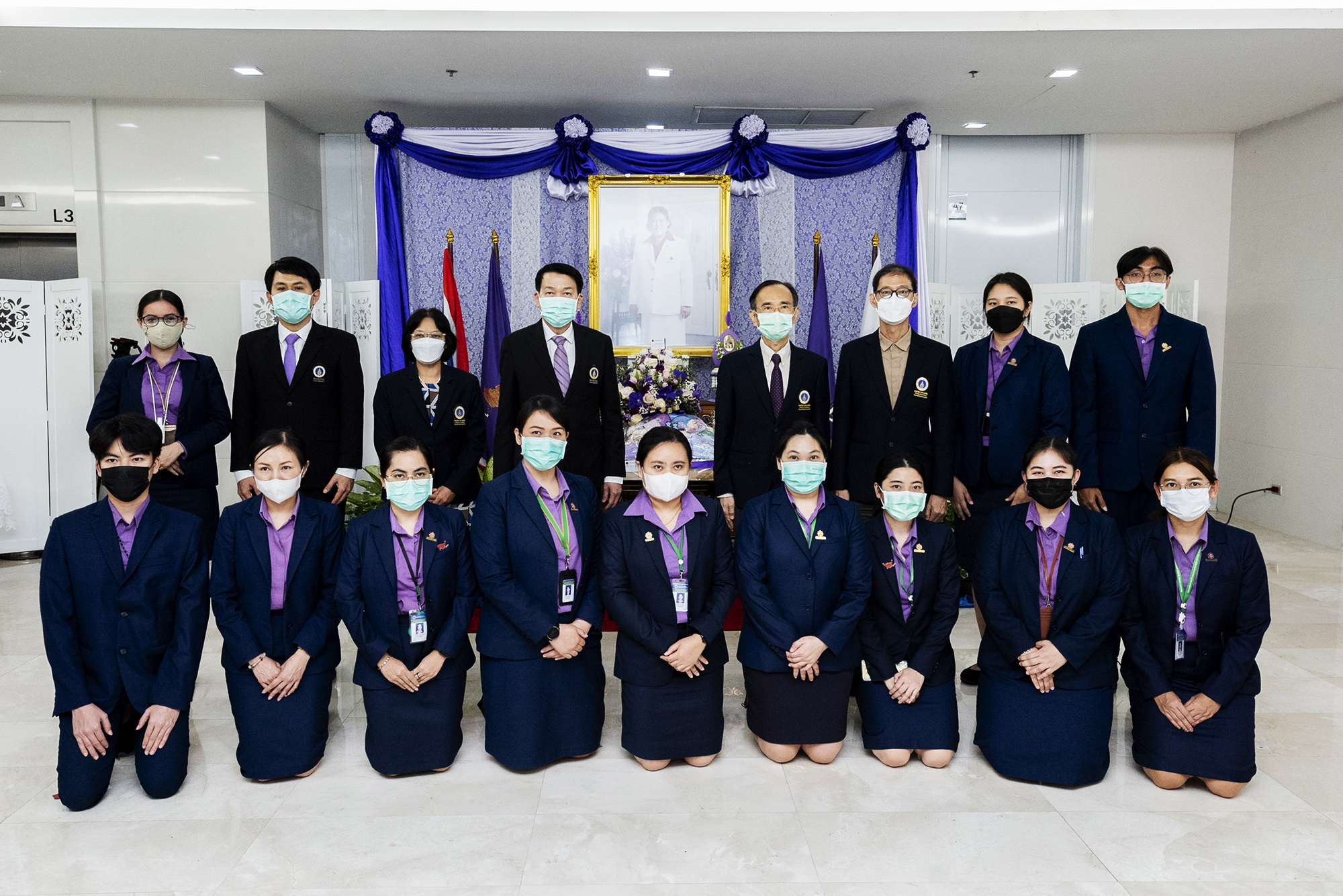 คณะแพทยศาสตร์โรงพยาบาลรามาธิบดี มหาวิทยาลัยมหิดล ถวายพระพร สมเด็จพระกนิษฐาธิราชเจ้า กรมสมเด็จพระเทพรัตนราชสุดา ฯ สยามบรมราชกุมารี ให้ทรงหายจากพระอาการประชวร คณะแพทยศาสตร์โรงพยาบาลรามาธิบดี มหาวิทยาลัยมหิดล ถวายพระพร สมเด็จพระกนิษฐาธิราชเจ้า กรมสมเด็จพระเทพรัตนราชสุดา ฯ สยามบรมราชกุมารี ให้ทรงหายจากพระอาการประชวร