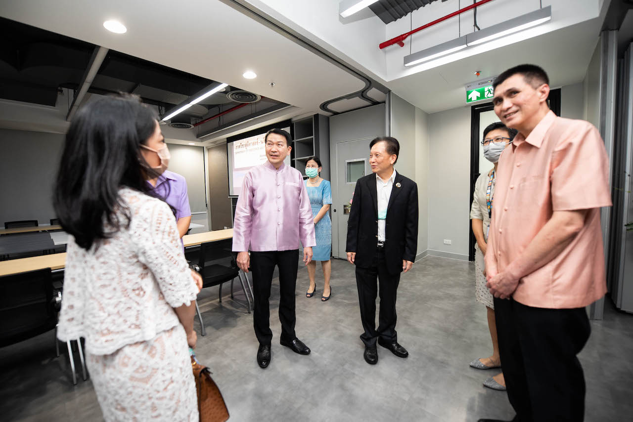 พิธีเปิดห้องประชุมภาควิชาสูติศาสตร์-นรีเวชวิทยา พิธีเปิดห้องประชุมภาควิชาสูติศาสตร์-นรีเวชวิทยา