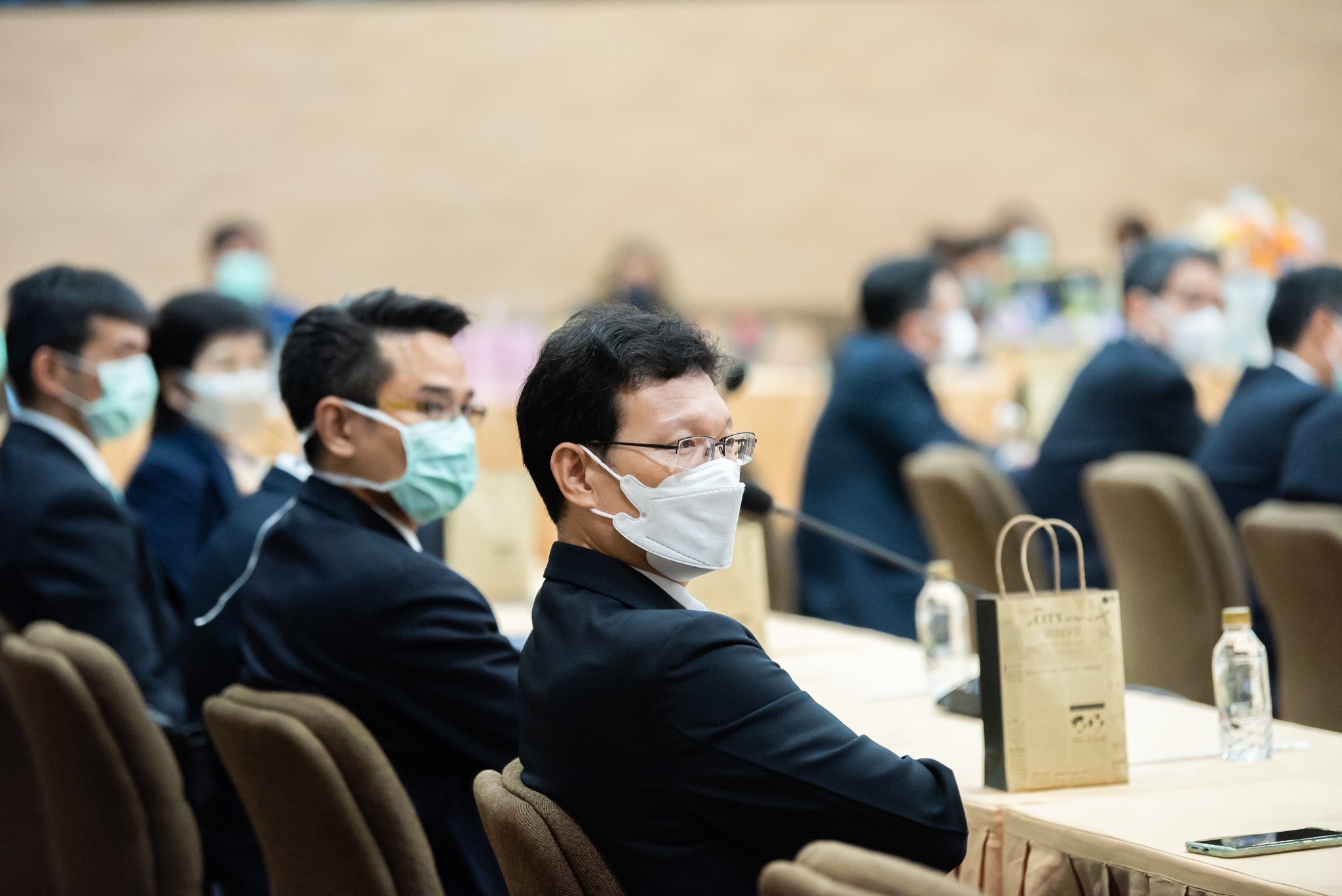 คณะผู้บริหารคณะแพทยศาสตร์โรงพยาบาลรามาธิบดีให้การต้อนรับคณะแพทยศาสตร์ศิริราชพยาบาล คณะผู้บริหารคณะแพทยศาสตร์โรงพยาบาลรามาธิบดีให้การต้อนรับคณะแพทยศาสตร์ศิริราชพยาบาล