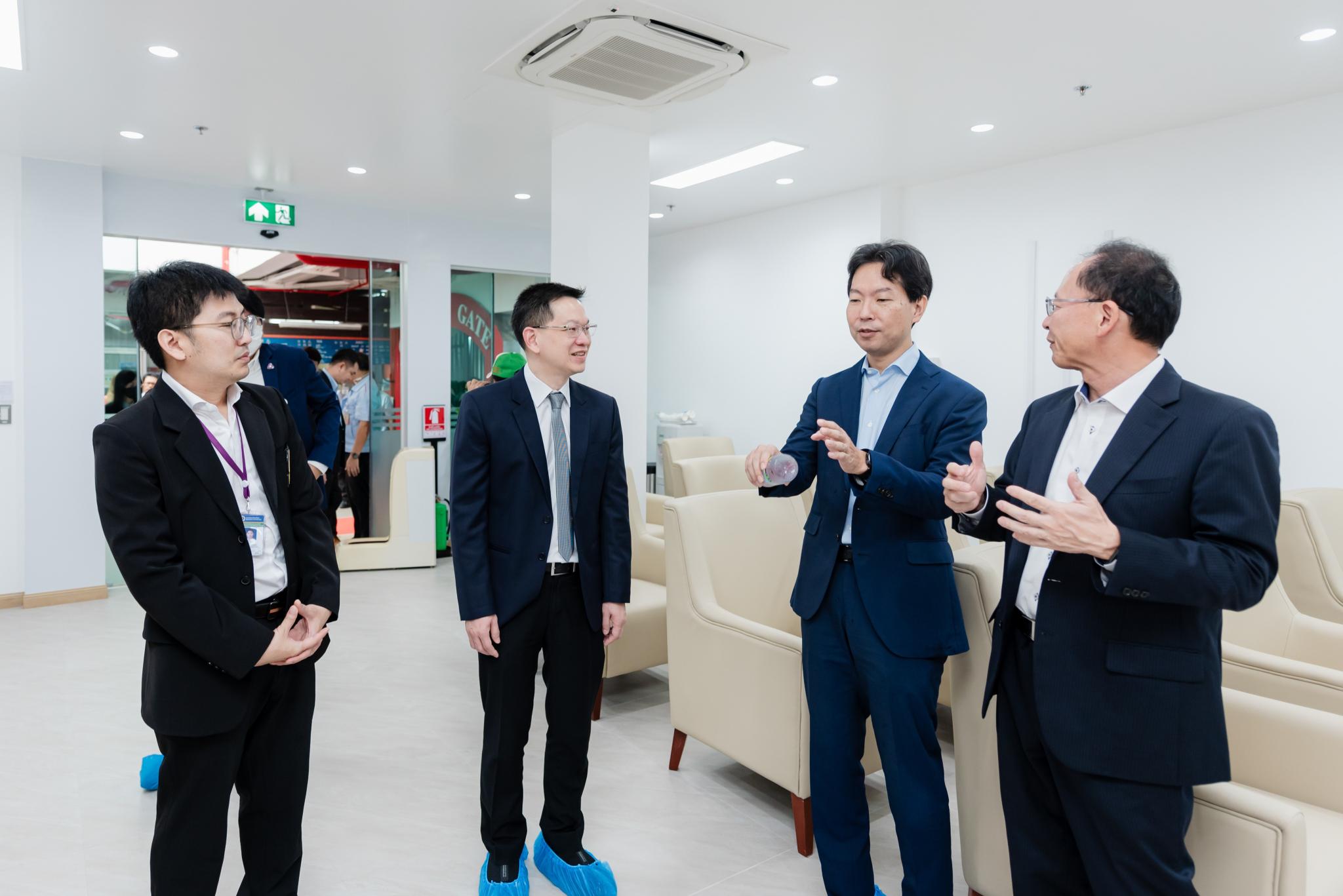 พิธีเปิดสถานพยาบาล บริษัท เด็นโซ่ (ประเทศไทย) จำกัด สาขาโรงงานเวลโกรว์ พิธีเปิดสถานพยาบาล บริษัท เด็นโซ่ (ประเทศไทย) จำกัด สาขาโรงงานเวลโกรว์
