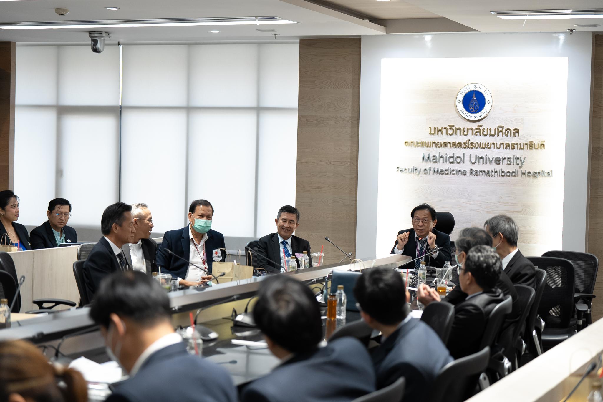 การประชุมการบริหารระบบกายภาพโรงพยาบาล 4 สถาบัน ครั้งที่ 2 การประชุมการบริหารระบบกายภาพโรงพยาบาล 4 สถาบัน ครั้งที่ 2
