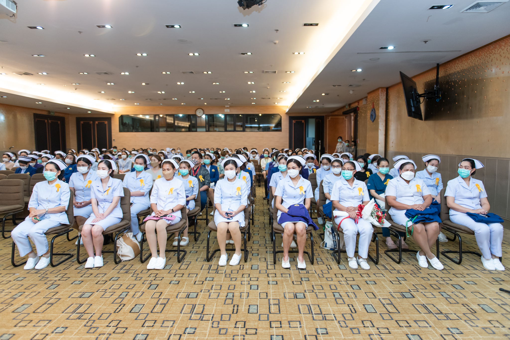 โครงการ “Star Nurse & Star Staff”  