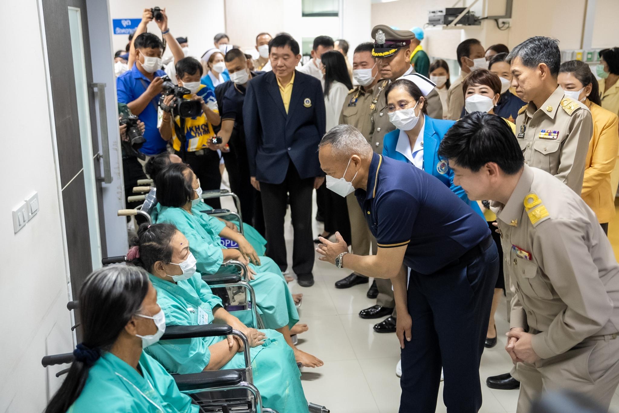 โครงการ “ราษฎรสุขใจ พลานามัยสมบูรณ์ แพทย์พระราชทาน” โดยสํานักงานทรัพย์สินพระมหากษัตริย์ ร่วมกับ คณะแพทยศาสตร์โรงพยาบาลรามาธิบดี มหาวิทยาลัยมหิดล และหน่วยงานภาคี ณ โรงพยาบาลนครปฐม จังหวัดนครปฐม โครงการ “ราษฎรสุขใจ พลานามัยสมบูรณ์ แพทย์พระราชทาน” โดยสํานักงานทรัพย์สินพระมหากษัตริย์ ร่วมกับ คณะแพทยศาสตร์โรงพยาบาลรามาธิบดี มหาวิทยาลัยมหิดล และหน่วยงานภาคี ณ โรงพยาบาลนครปฐม จังหวัดนครปฐม