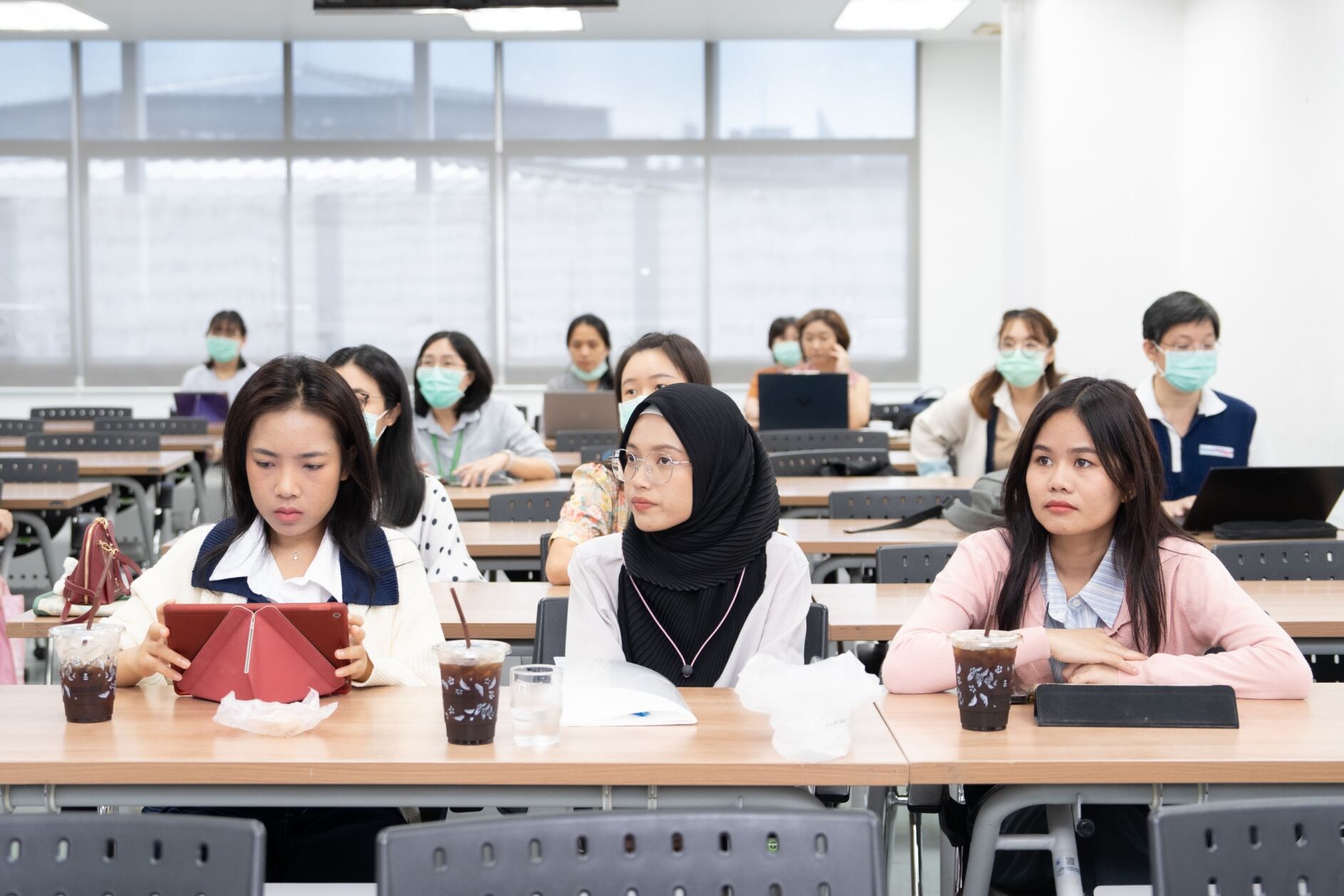 การประชุมวิชาการระดับนานาชาติ เรื่อง “การทำงานของสหสาขาวิชาชีพในการส่งเสริมเด็กที่มีความผิดปกติของการสื่อความหมายด้วย DIR Floortime®” การประชุมวิชาการระดับนานาชาติ เรื่อง “การทำงานของสหสาขาวิชาชีพในการส่งเสริมเด็กที่มีความผิดปกติของการสื่อความหมายด้วย DIR Floortime®”