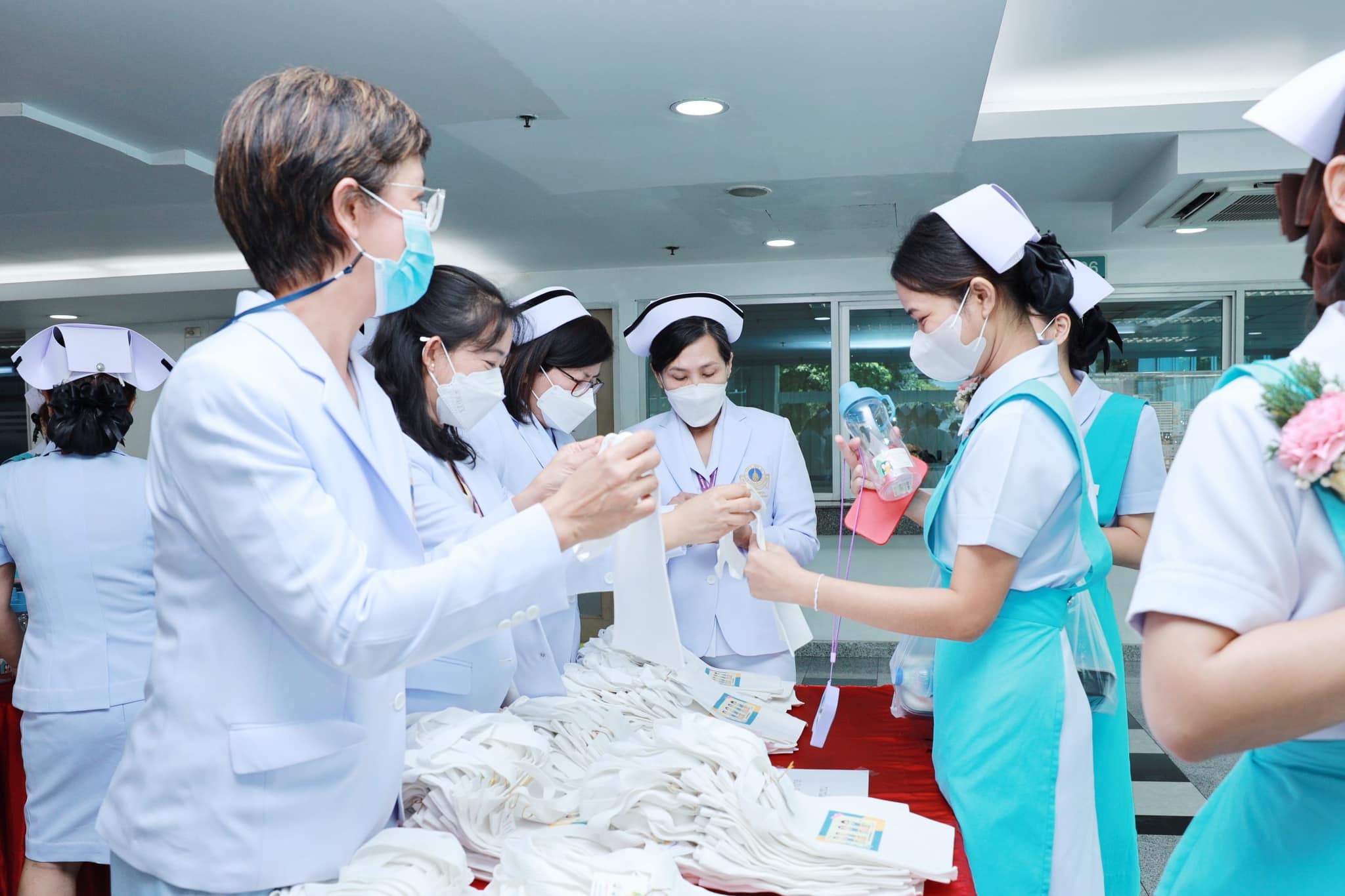 โรงเรียนพยาบาลรามาธิบดี คณะแพทยศาสตร์โรงพยาบาลรามาธิบดี มหาวิทยาลัยมหิดล จัดงาน “ปัจฉิมนิเทศ และพิธีมอบขีด เนคไท ปีการศึกษา 2565” โรงเรียนพยาบาลรามาธิบดี คณะแพทยศาสตร์โรงพยาบาลรามาธิบดี มหาวิทยาลัยมหิดล จัดงาน “ปัจฉิมนิเทศ และพิธีมอบขีด เนคไท ปีการศึกษา 2565”