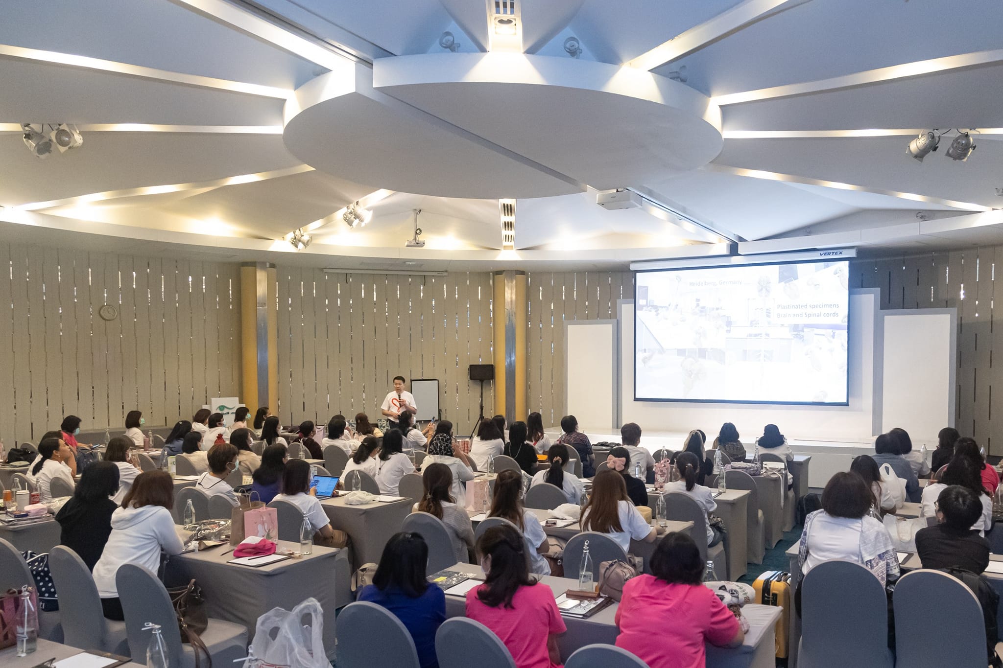 คณบดีคณะแพทยศาสตร์โรงพยาบาลรามาธิบดี มหาวิทยาลัยมหิดล บรรยายหัวข้อ “ก้าวตามมหาวิทยาลัยมหิดล...เพื่อเป็น Ranking ของโลก ผ่านการขับเคลื่อน ของคณะแพทยศาสตร์โรงพยาบาลรามาธิบดี มหาวิทยาลัยมหิดล” คณบดีคณะแพทยศาสตร์โรงพยาบาลรามาธิบดี มหาวิทยาลัยมหิดล บรรยายหัวข้อ “ก้าวตามมหาวิทยาลัยมหิดล...เพื่อเป็น Ranking ของโลก ผ่านการขับเคลื่อน ของคณะแพทยศาสตร์โรงพยาบาลรามาธิบดี มหาวิทยาลัยมหิดล”