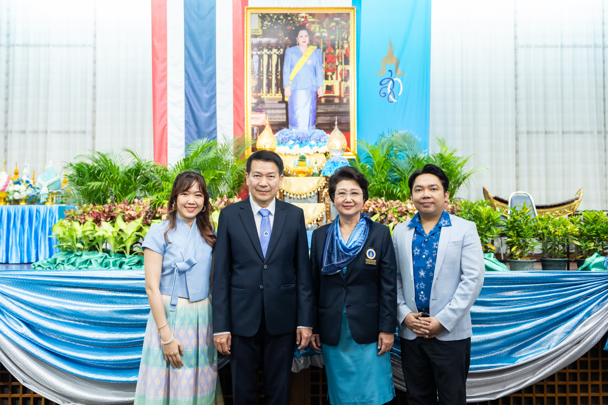 พิธีถวายพระพรเนื่องในวโรกาสวันเฉลิมพระชนมพรรษา สมเด็จพระนางเจ้าสิริกิติ์ พระบรมราชินีนาถ พระบรมราชชนนีพันปีหลวง พิธีถวายพระพรเนื่องในวโรกาสวันเฉลิมพระชนมพรรษา สมเด็จพระนางเจ้าสิริกิติ์ พระบรมราชินีนาถ พระบรมราชชนนีพันปีหลวง