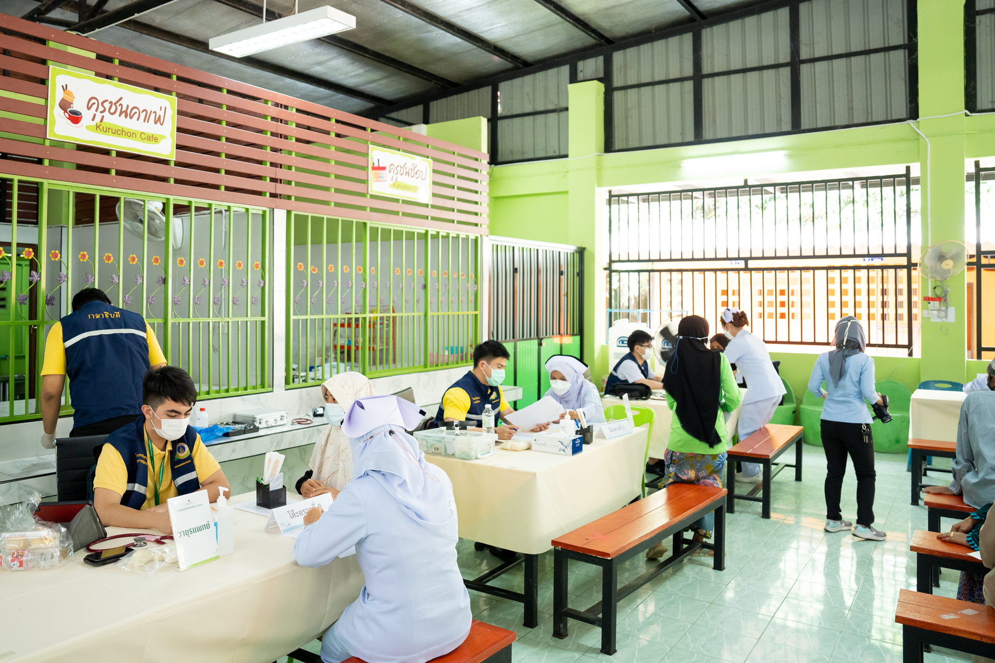 คณะแพทยศาสตร์โรงพยาบาลรามาธิบดี มหาวิทยาลัยมหิดล ร่วมกับ สำนักงานองคมนตรี ออกหน่วยแพทย์เคลื่อนที่ ในโครงการสืบสานพระราชปณิธาน จ.ยะลา