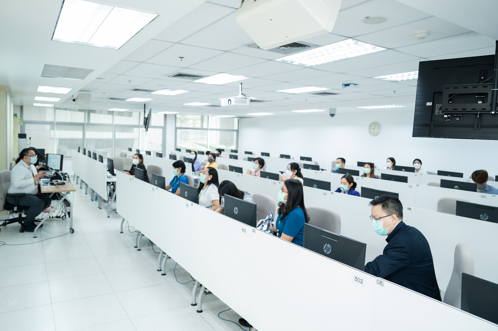งานบริหารธุรการศูนย์สนับสนุนพันธกิจและศูนย์เพื่อความเป็นเลิศ คณะแพทยศาสตร์โรงพยาบาลรามาธิบดี มหาวิทยาลัยมหิดล จัดอบรมการใช้งานโปรแกรมระบบธุรกิจอัจฉริยะ (Power BI) ขั้นพื้นฐาน งานบริหารธุรการศูนย์สนับสนุนพันธกิจและศูนย์เพื่อความเป็นเลิศ คณะแพทยศาสตร์โรงพยาบาลรามาธิบดี มหาวิทยาลัยมหิดล จัดอบรมการใช้งานโปรแกรมระบบธุรกิจอัจฉริยะ (Power BI) ขั้นพื้นฐาน