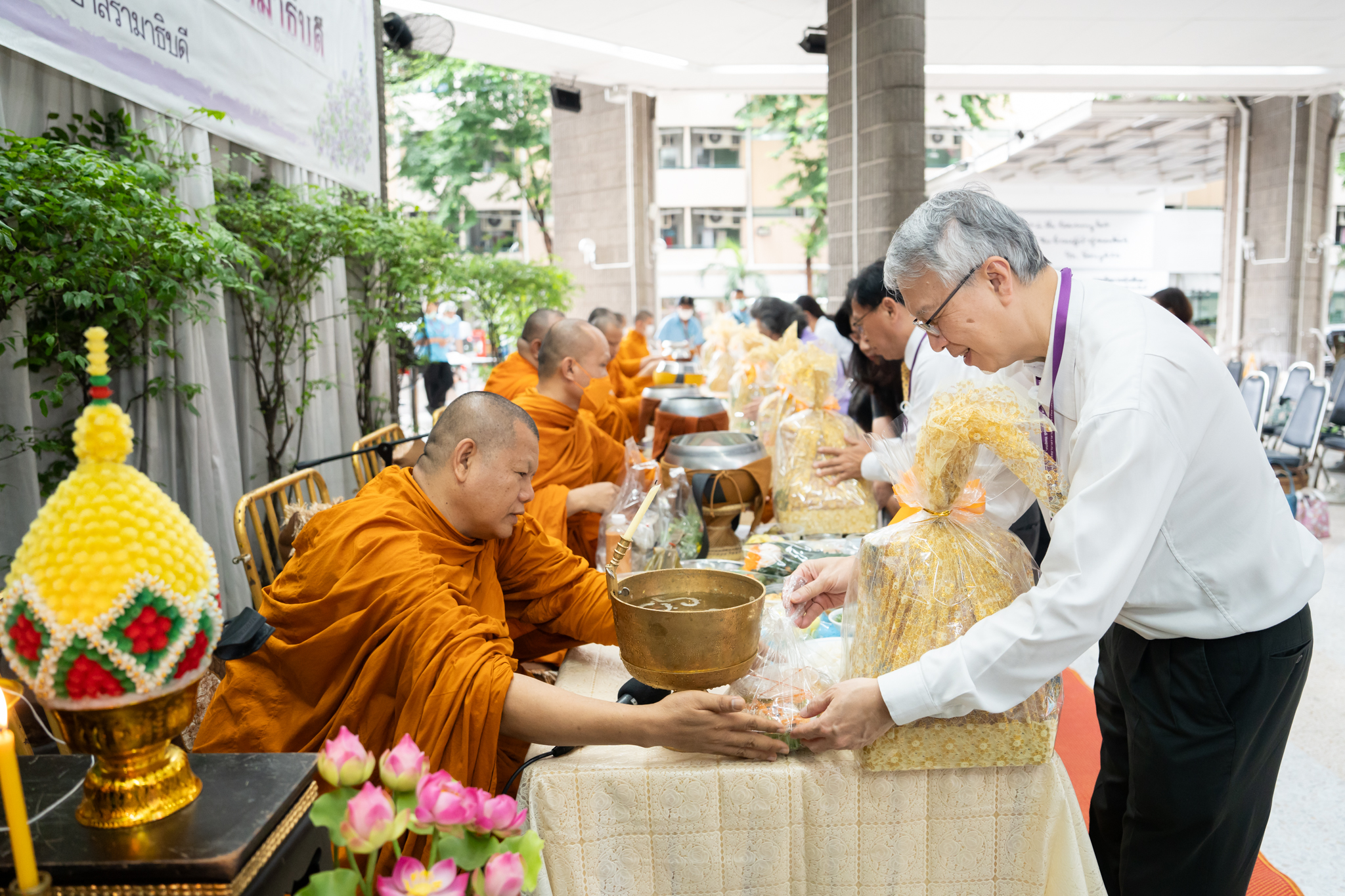 ทำบุญเดือนเกิดบุคลากร ประจำเดือนตุลาคม 2566 ทำบุญเดือนเกิดบุคลากร ประจำเดือนตุลาคม 2566
