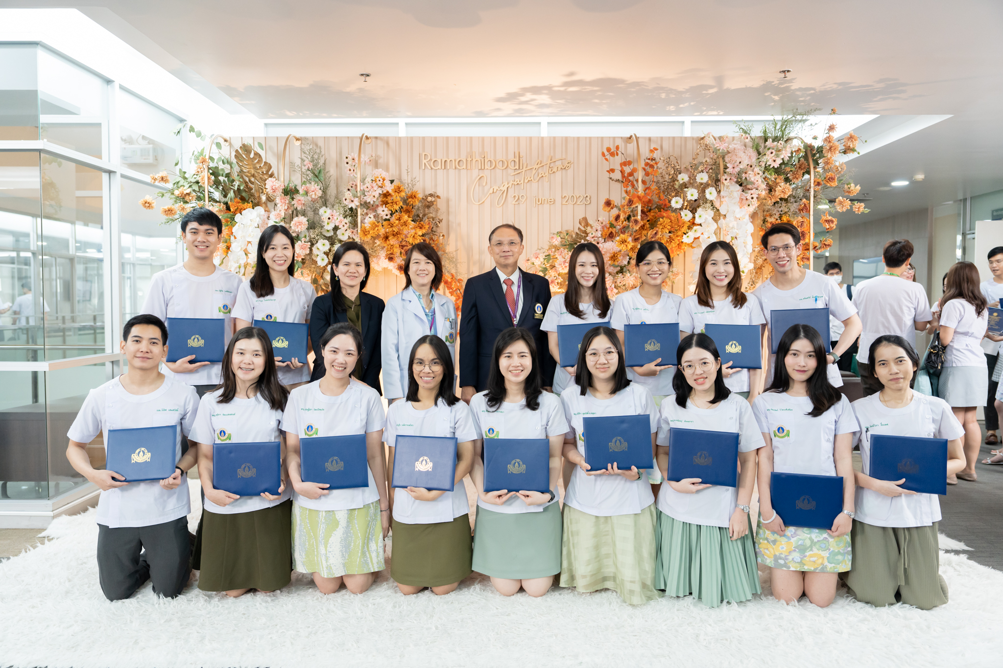พิธีมอบประกาศนียบัตรแก่แพทย์ผู้สำเร็จการฝึกอบรม ปีการฝึกอบรม 2565 พิธีมอบประกาศนียบัตรแก่แพทย์ผู้สำเร็จการฝึกอบรม ปีการฝึกอบรม 2565