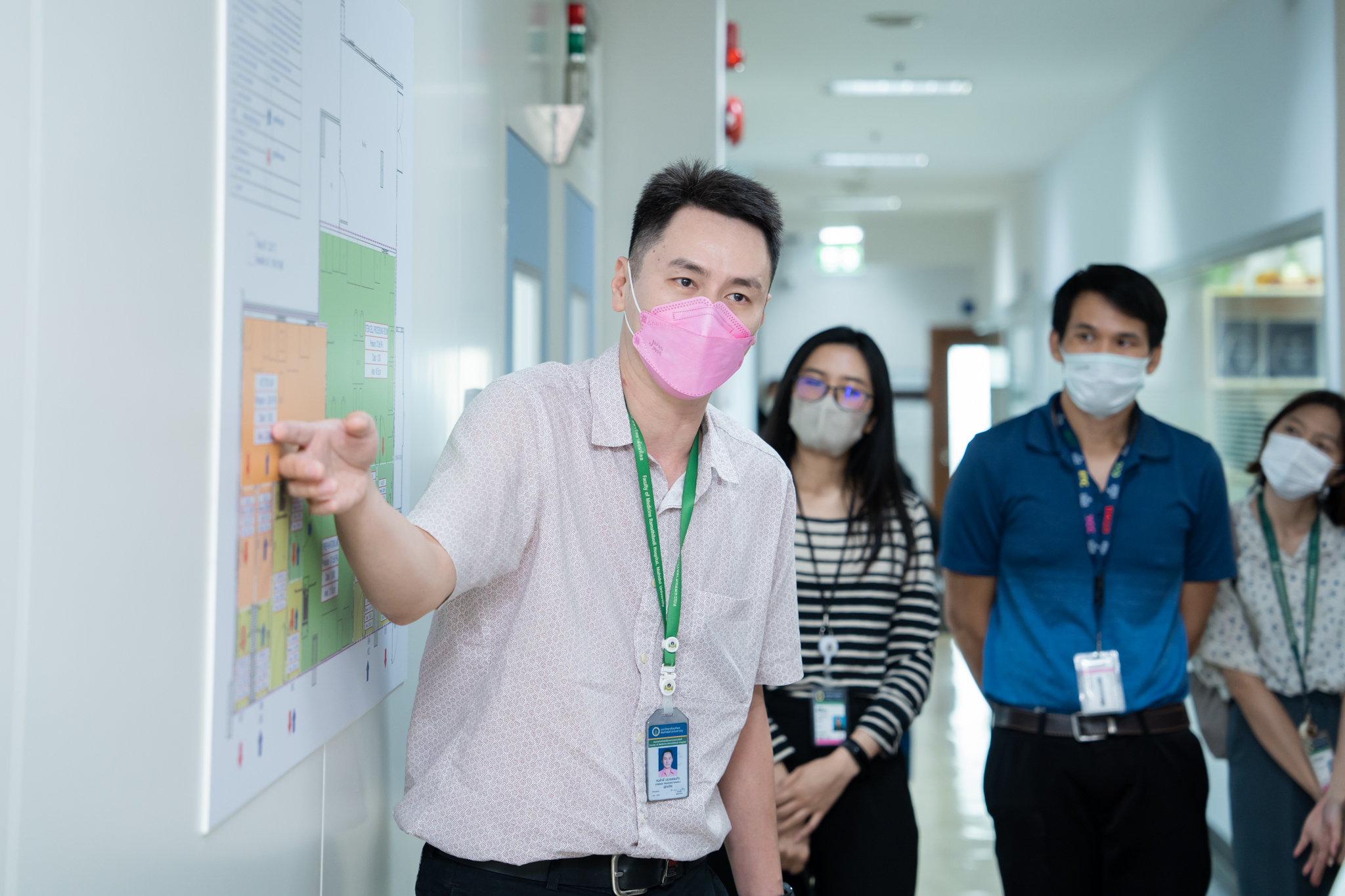 สำนักงานวิจัย วิชาการและนวัตกรรม คณะแพทยศาสตร์โรงพยาบาลรามาธิบดี มหาวิทยาลัยมหิดล ให้การต้อนรับคณะดูงาน หน่วยผลิตผลิตภัณฑ์เพื่อการบำบัด ฝ่ายวิจัย คณะแพทยศาสตร์ศิริราชพยาบาล มหาวิทยาลัยมหิดล สำนักงานวิจัย วิชาการและนวัตกรรม คณะแพทยศาสตร์โรงพยาบาลรามาธิบดี มหาวิทยาลัยมหิดล ให้การต้อนรับคณะดูงาน หน่วยผลิตผลิตภัณฑ์เพื่อการบำบัด ฝ่ายวิจัย คณะแพทยศาสตร์ศิริราชพยาบาล มหาวิทยาลัยมหิดล