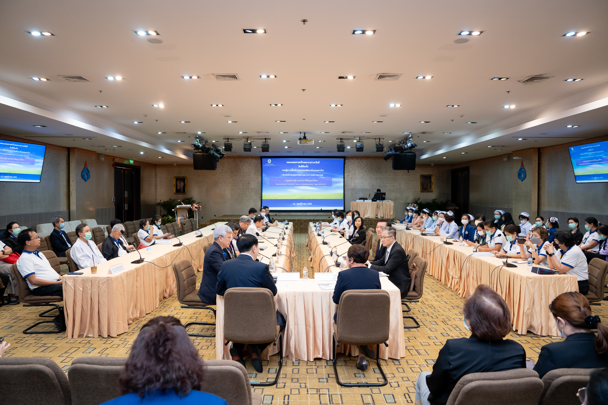การเยี่ยมสำรวจเพื่อประเมินการรับรองเฉพาะโรค : การดูแลรักษาผู้ป่วยโรคมะเร็งลำไส้และไส้ตรง คณะแพทยศาสตร์โรงพยาบาลรามาธิบดี มหาวิทยาลัยมหิดล การเยี่ยมสำรวจเพื่อประเมินการรับรองเฉพาะโรค : การดูแลรักษาผู้ป่วยโรคมะเร็งลำไส้และไส้ตรง คณะแพทยศาสตร์โรงพยาบาลรามาธิบดี มหาวิทยาลัยมหิดล