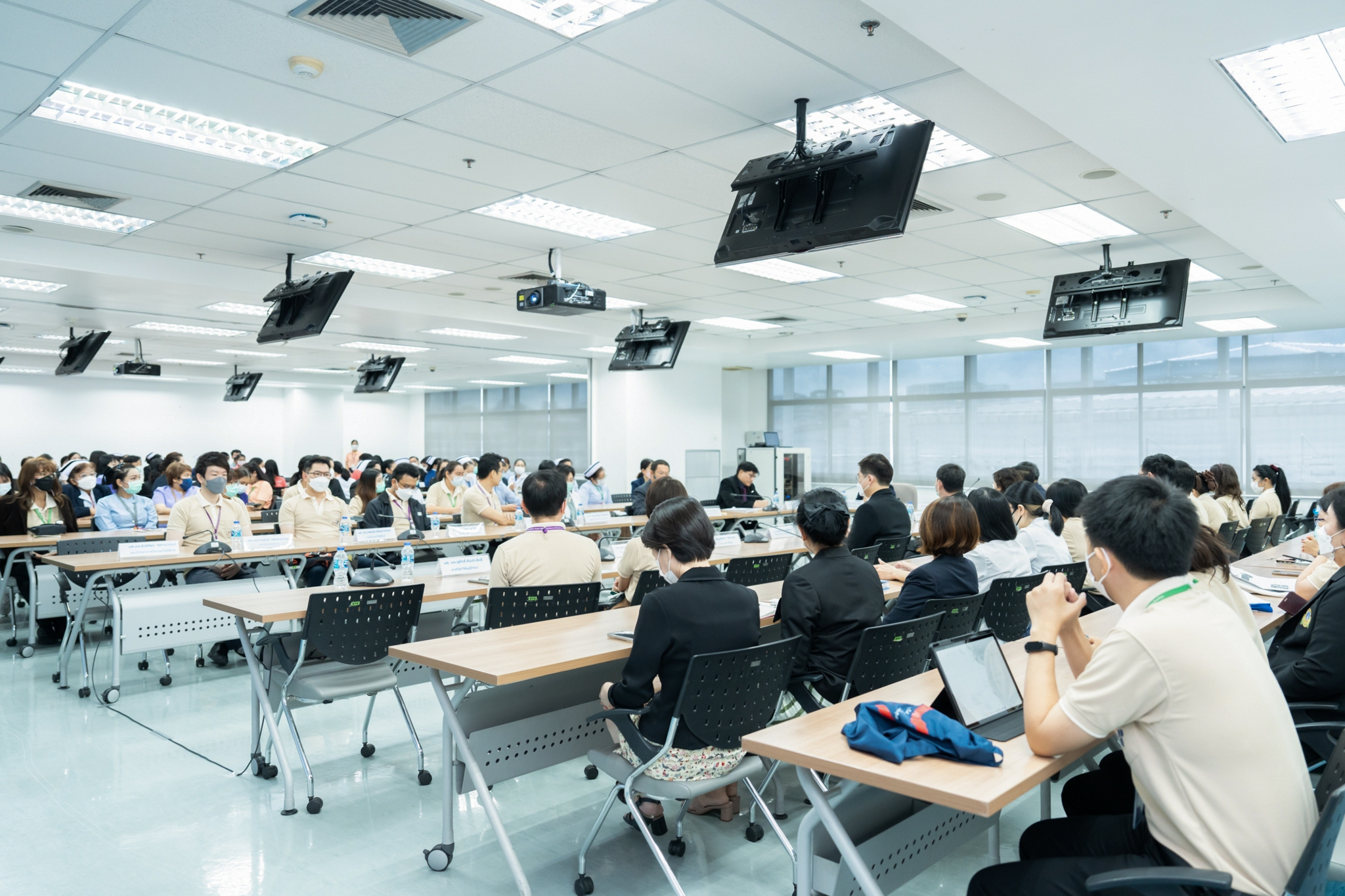 การเยี่ยมสำรวจเพื่อประเมินการรับรองเฉพาะโรค : “การผ่าตัดส่องกล้องข้อเข่าแบบวันเดียวกลับ (Ambulatory Knee Arthroscopic Surgery: AKAS)” และเยี่ยมเพื่อต่ออายุการรับรองเฉพาะโรค : “การดูแลรักษาผู้ป่วยระยะสุดท้ายแบบประคับประคอง (DSC Palliative care)” การเยี่ยมสำรวจเพื่อประเมินการรับรองเฉพาะโรค : “การผ่าตัดส่องกล้องข้อเข่าแบบวันเดียวกลับ (Ambulatory Knee Arthroscopic Surgery: AKAS)” และเยี่ยมเพื่อต่ออายุการรับรองเฉพาะโรค : “การดูแลรักษาผู้ป่วยระยะสุดท้ายแบบประคับประคอง (DSC Palliative care)”