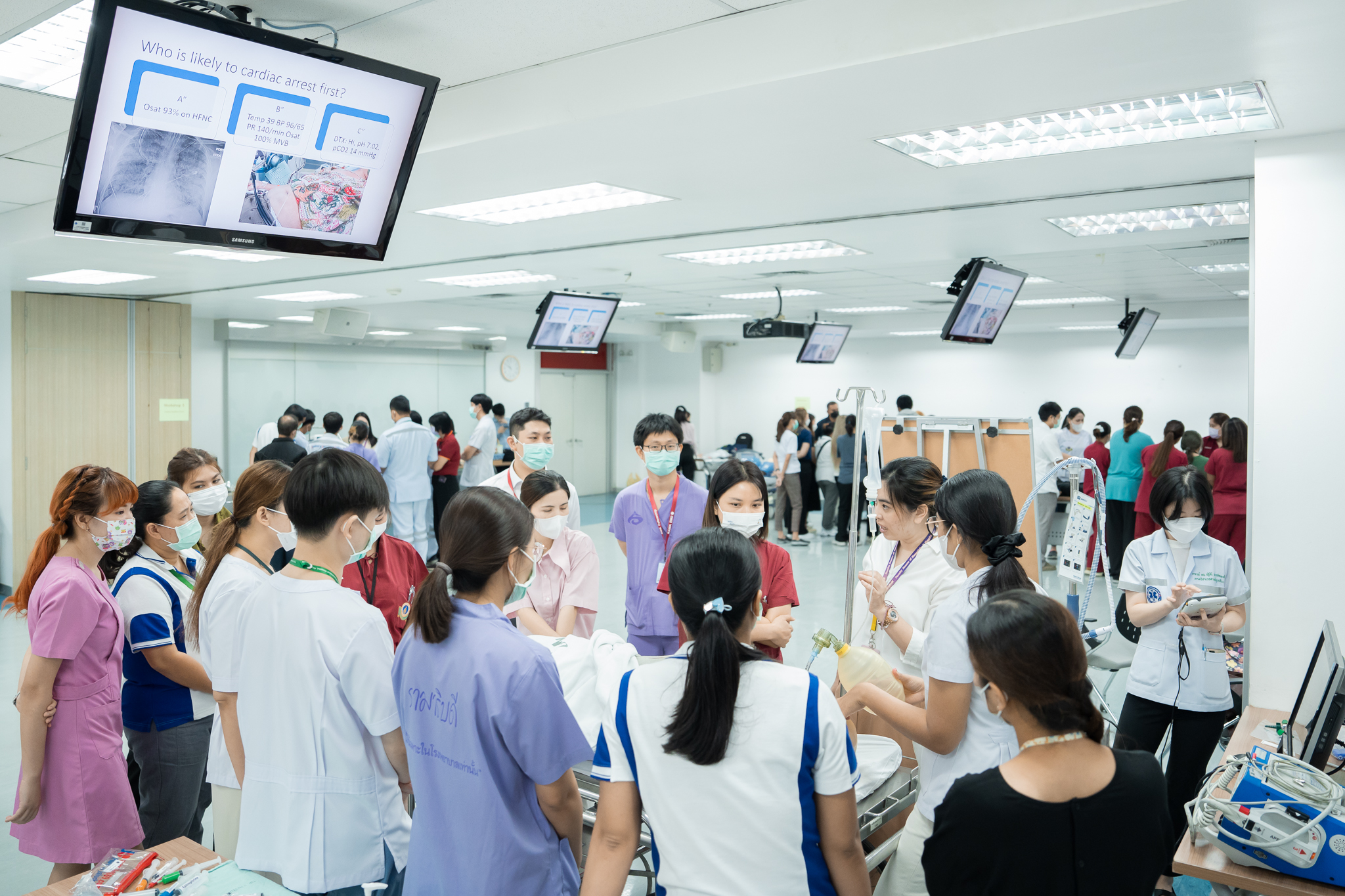 โครงการอบรมเชิงปฏิบัติการ เรื่อง การดูแลผู้ป่วยที่ใช้เครื่องช่วยหายใจ โครงการอบรมเชิงปฏิบัติการ เรื่อง การดูแลผู้ป่วยที่ใช้เครื่องช่วยหายใจ