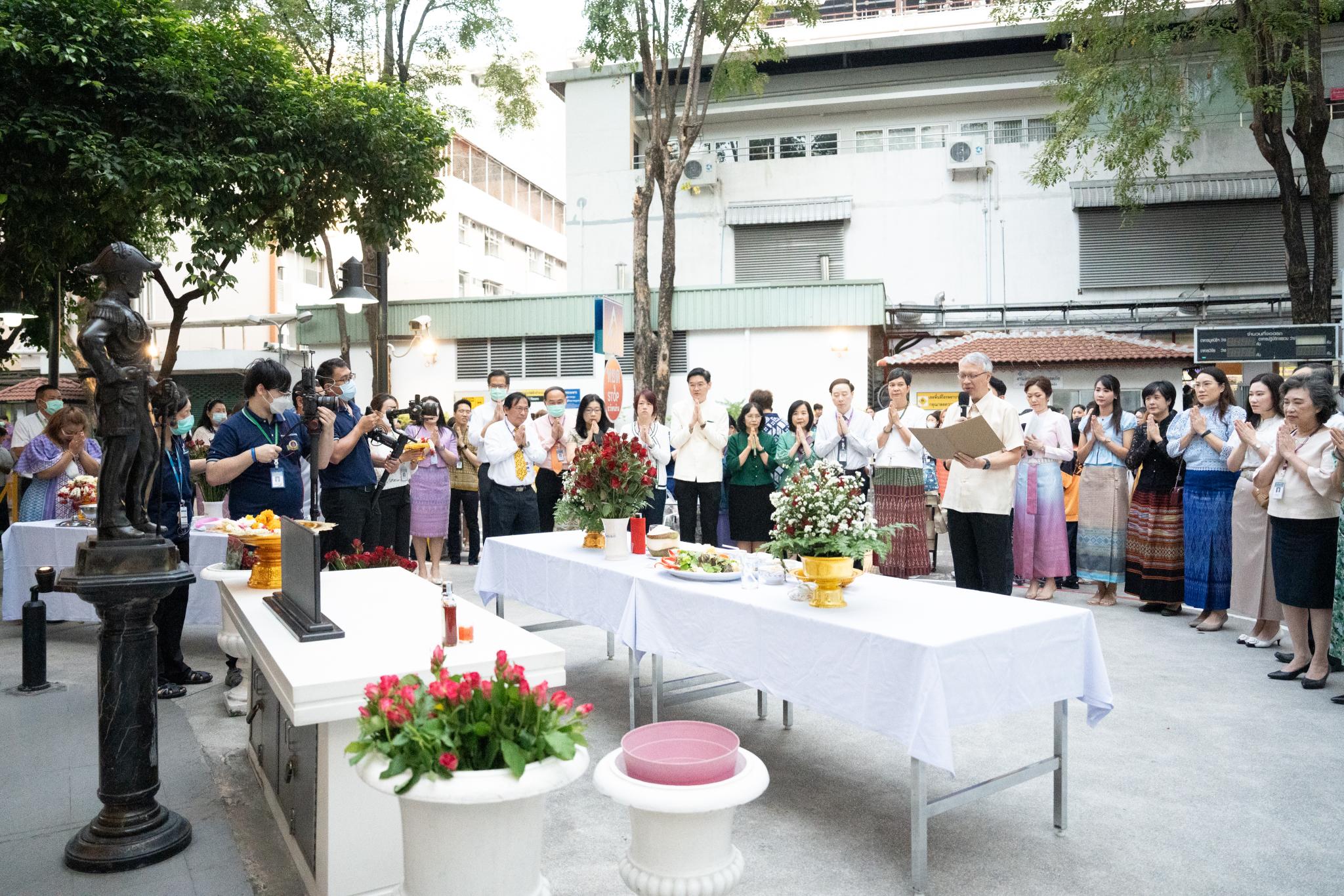 พิธีปิดการอบรม หลักสูตร "ผู้ดูแลผู้สูงอายุ 420 ชั่วโมง" รุ่นที่ 1 ประจำปี 2566 พิธีทำบุญตักบาตรเนื่องในโอกาสส่งท้ายปีเก่าต้อนรับปีใหม่ 2567