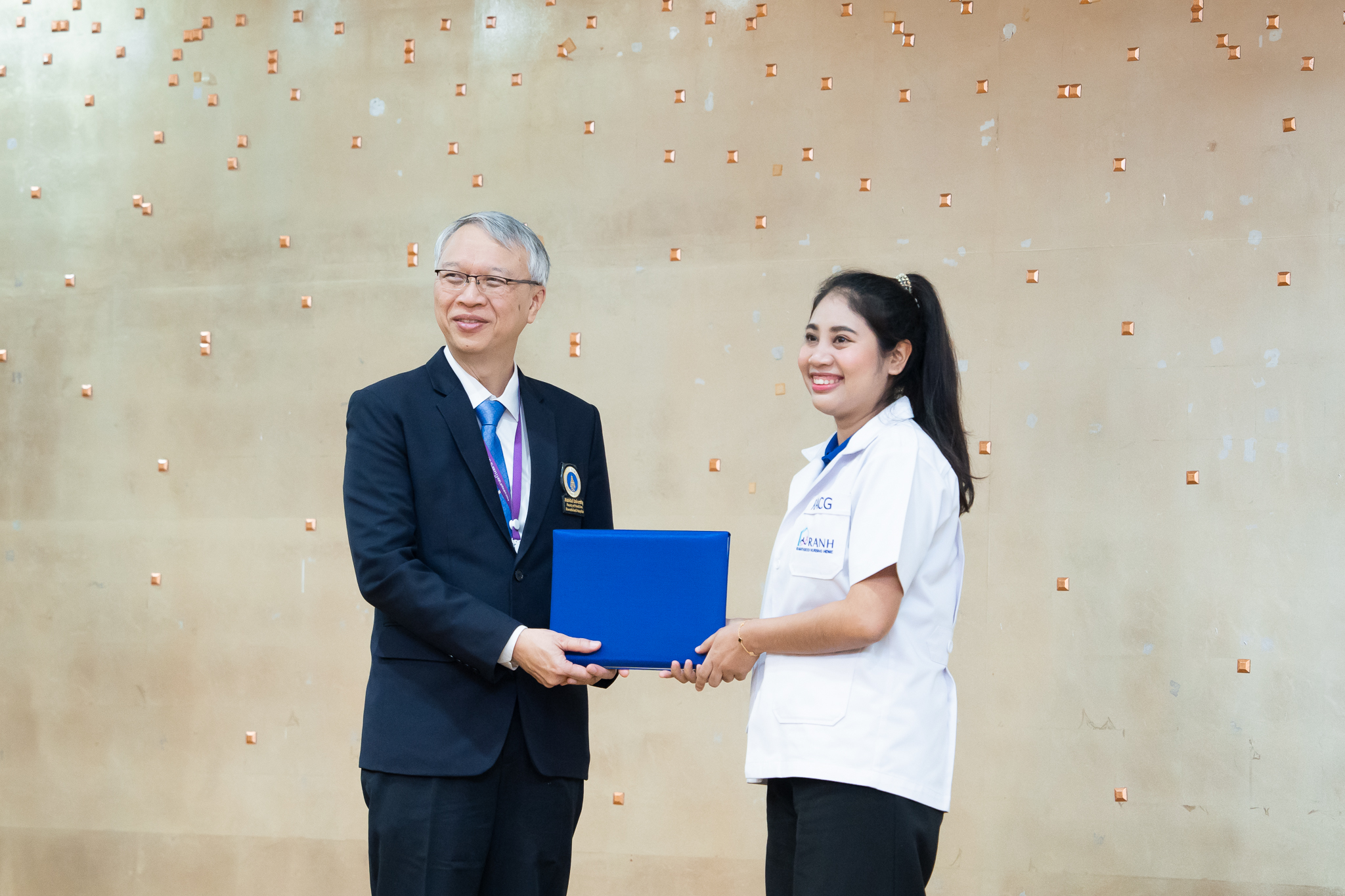 พิธีปิดการอบรม หลักสูตร "ผู้ดูแลผู้สูงอายุ 420 ชั่วโมง" รุ่นที่ 1 ประจำปี 2566 พิธีปิดการอบรม หลักสูตร "ผู้ดูแลผู้สูงอายุ 420 ชั่วโมง" รุ่นที่ 1 ประจำปี 2566
