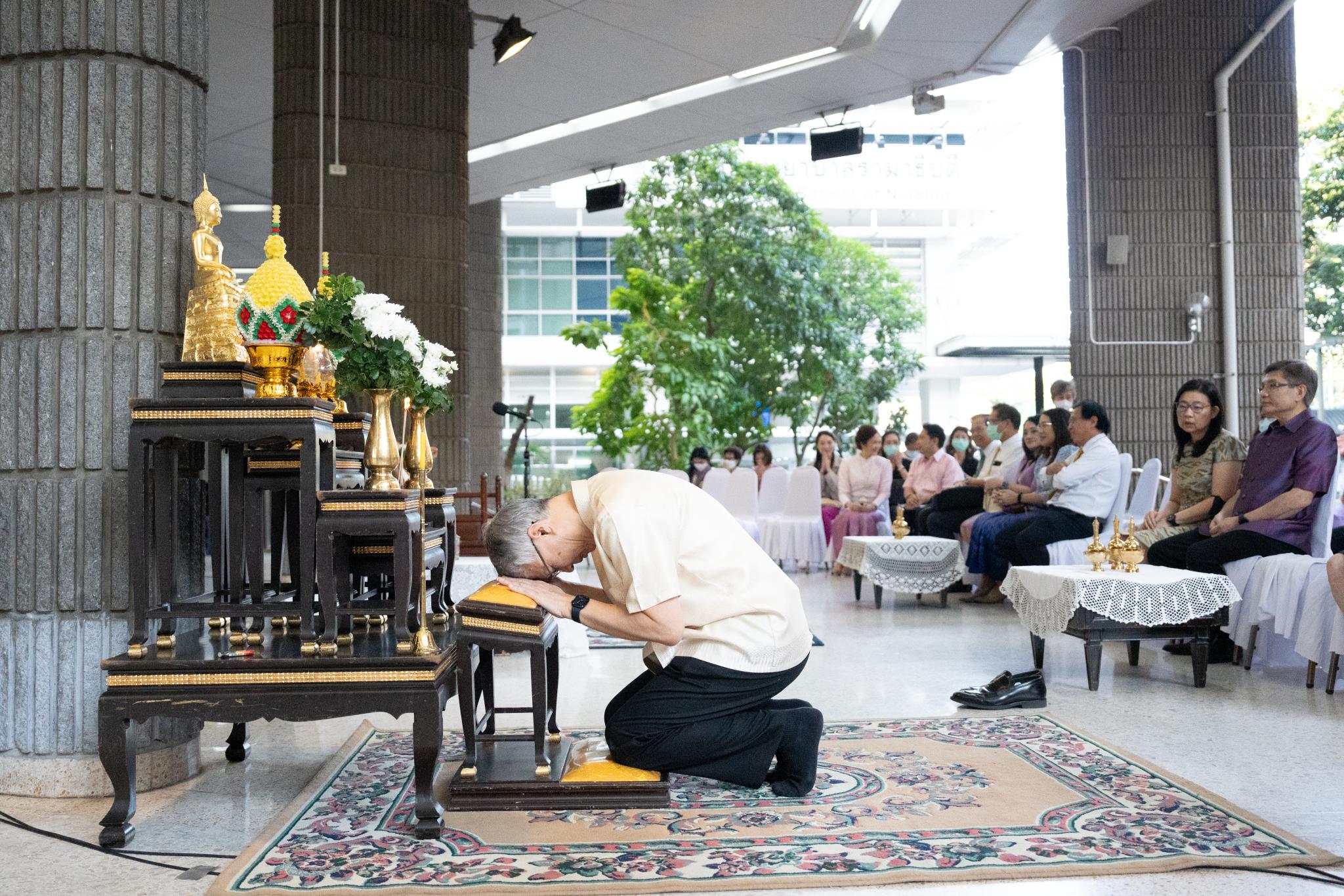 พิธีทำบุญตักบาตรเนื่องในโอกาสส่งท้ายปีเก่าต้อนรับปีใหม่ 2567 พิธีทำบุญตักบาตรเนื่องในโอกาสส่งท้ายปีเก่าต้อนรับปีใหม่ 2567