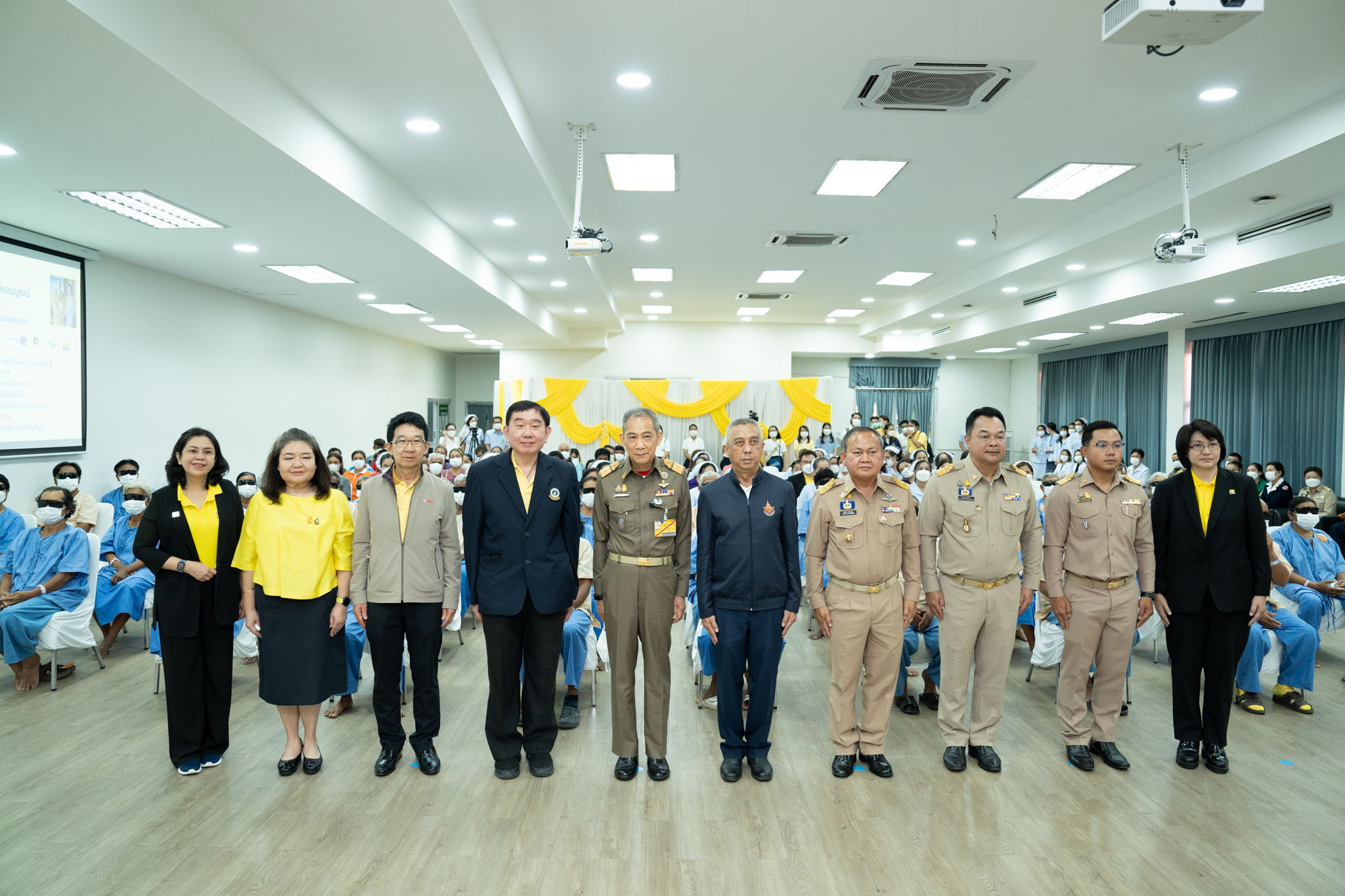 โครงการ “ราษฎรสุขใจ พลานามัยสมบูรณ์ แพทย์พระราชทาน” โดยสํานักงานทรัพย์สินพระมหากษัตริย์ ร่วมกับ คณะแพทยศาสตร์โรงพยาบาลรามาธิบดี มหาวิทยาลัยมหิดล และหน่วยงานภาคี ณ โรงพยาบาลนางรอง จังหวัดบุรีรัมย์ โครงการ “ราษฎรสุขใจ พลานามัยสมบูรณ์ แพทย์พระราชทาน” โดยสํานักงานทรัพย์สินพระมหากษัตริย์ ร่วมกับ คณะแพทยศาสตร์โรงพยาบาลรามาธิบดี มหาวิทยาลัยมหิดล และหน่วยงานภาคี ณ โรงพยาบาลนางรอง จังหวัดบุรีรัมย์