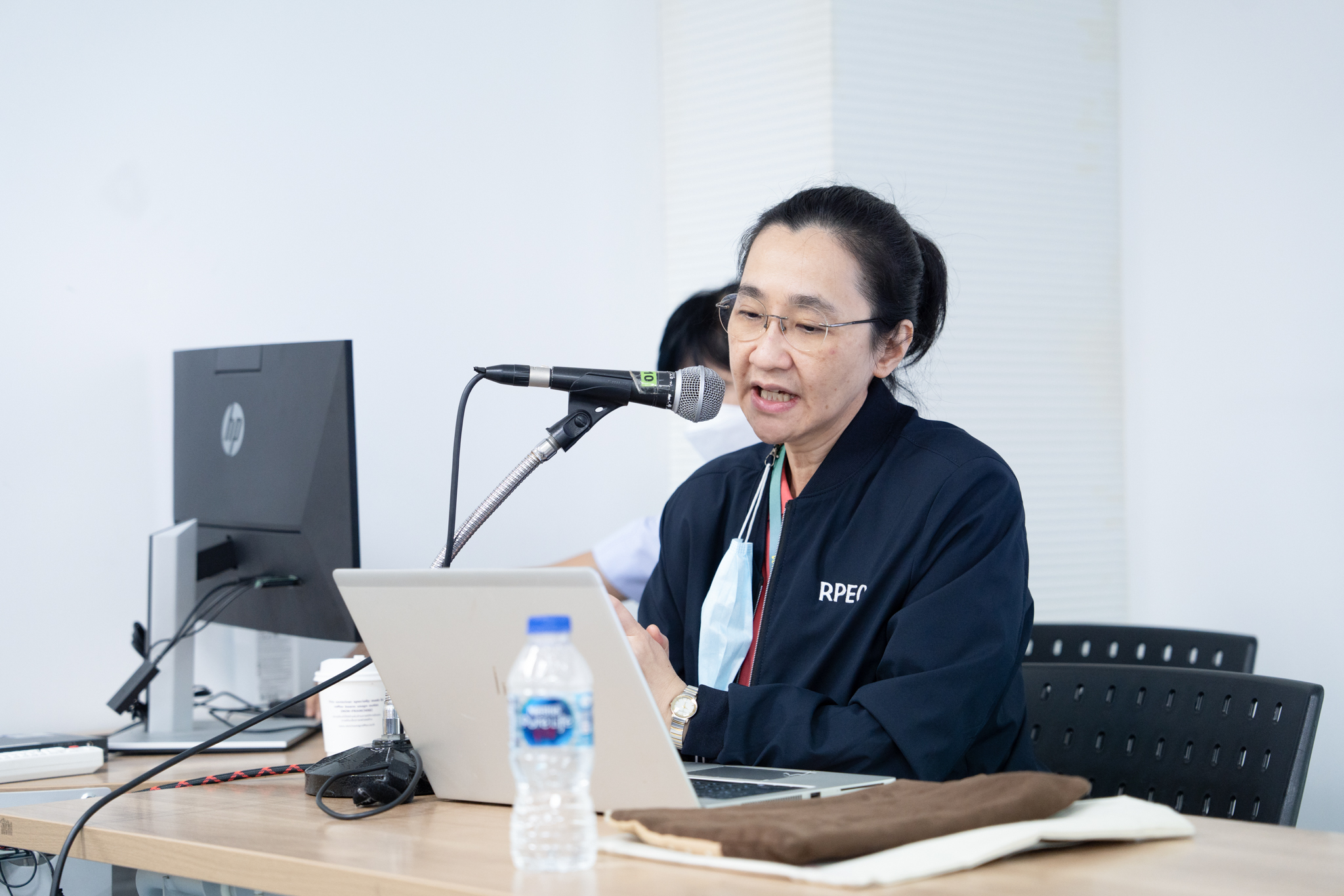 การเยี่ยมสำรวจเพื่อประเมินการรับรองเฉพาะโรค : “การผ่าตัดส่องกล้องข้อเข่าแบบวันเดียวกลับ (Ambulatory Knee Arthroscopic Surgery: AKAS)” และเยี่ยมเพื่อต่ออายุการรับรองเฉพาะโรค : “การดูแลรักษาผู้ป่วยระยะสุดท้ายแบบประคับประคอง (DSC Palliative care)” การเยี่ยมสำรวจเพื่อประเมินการรับรองเฉพาะโรค : “การผ่าตัดส่องกล้องข้อเข่าแบบวันเดียวกลับ (Ambulatory Knee Arthroscopic Surgery: AKAS)” และเยี่ยมเพื่อต่ออายุการรับรองเฉพาะโรค : “การดูแลรักษาผู้ป่วยระยะสุดท้ายแบบประคับประคอง (DSC Palliative care)”